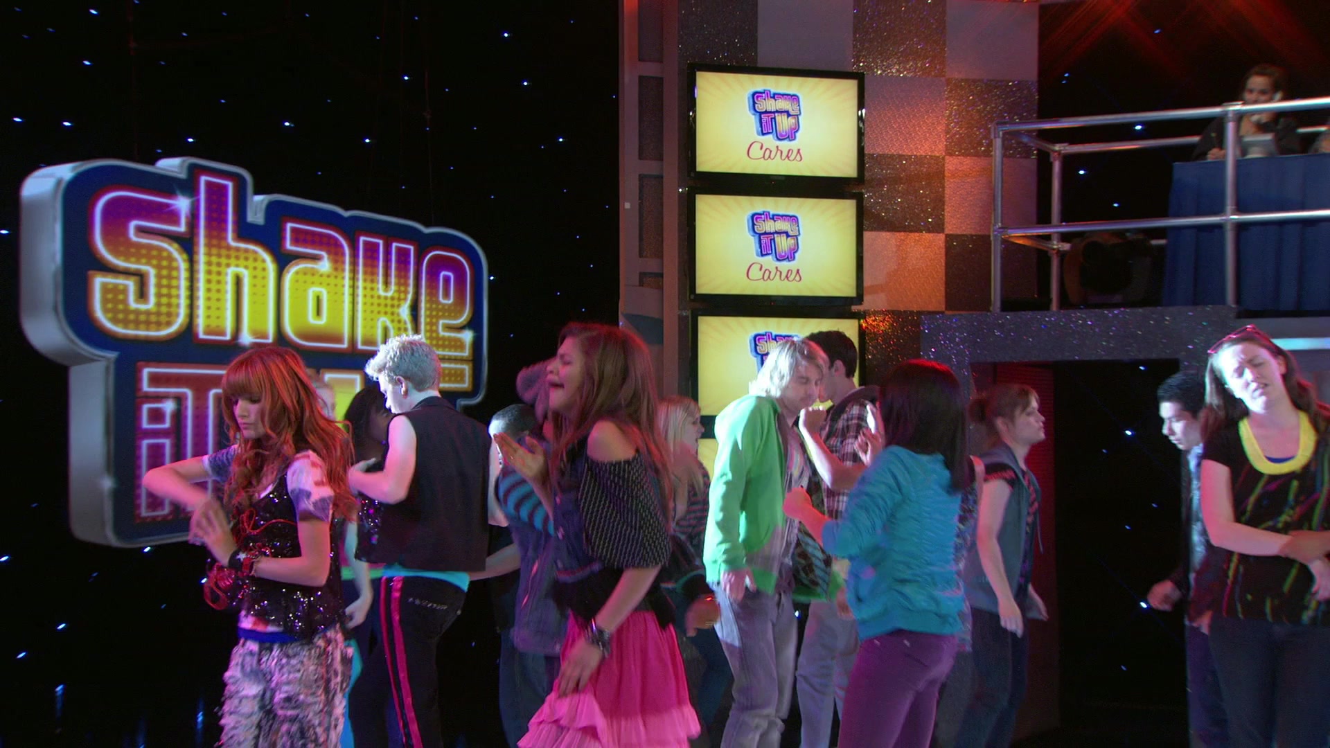 Shake_It_Up_S01E03_1080p_BTD_002176.jpg Shake_It_Up_S01E03_1080p_BTD_002176.jpg