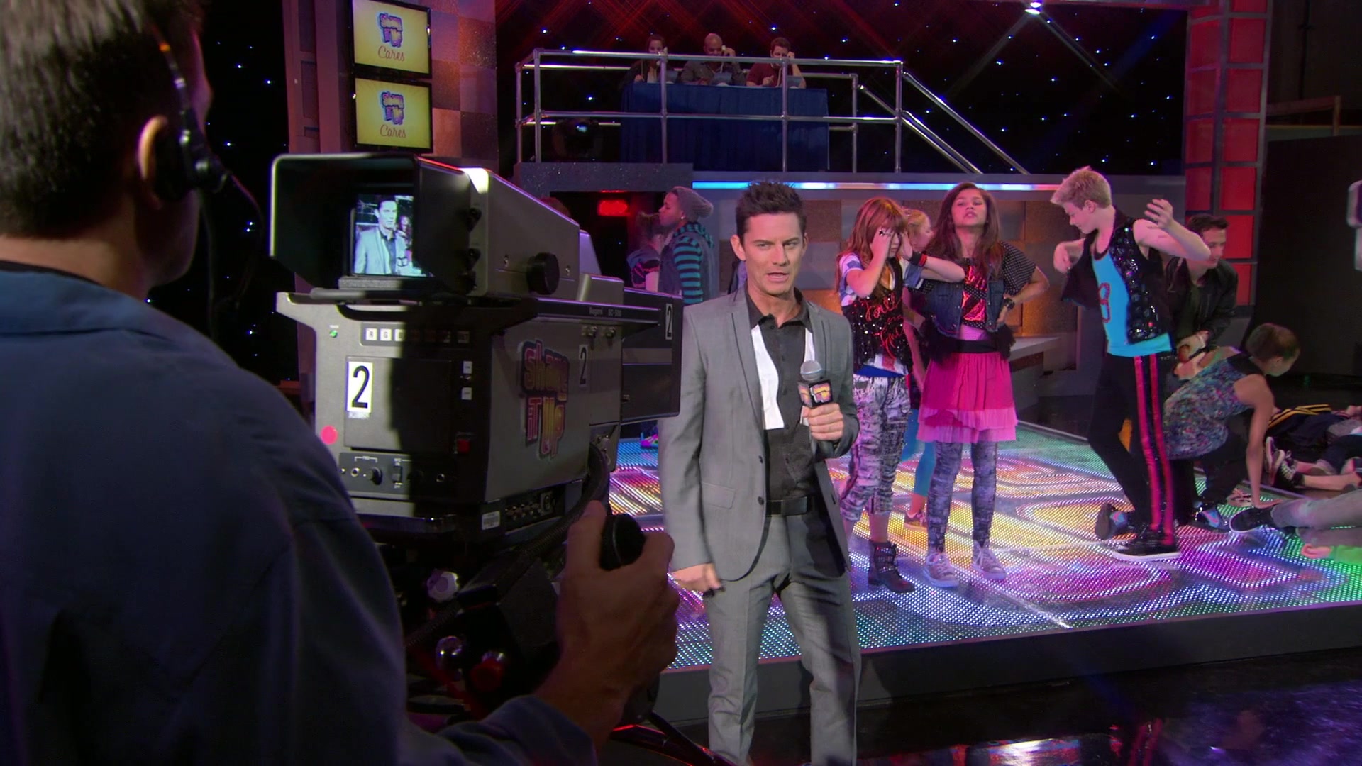 Shake_It_Up_S01E03_1080p_BTD_002391.jpg