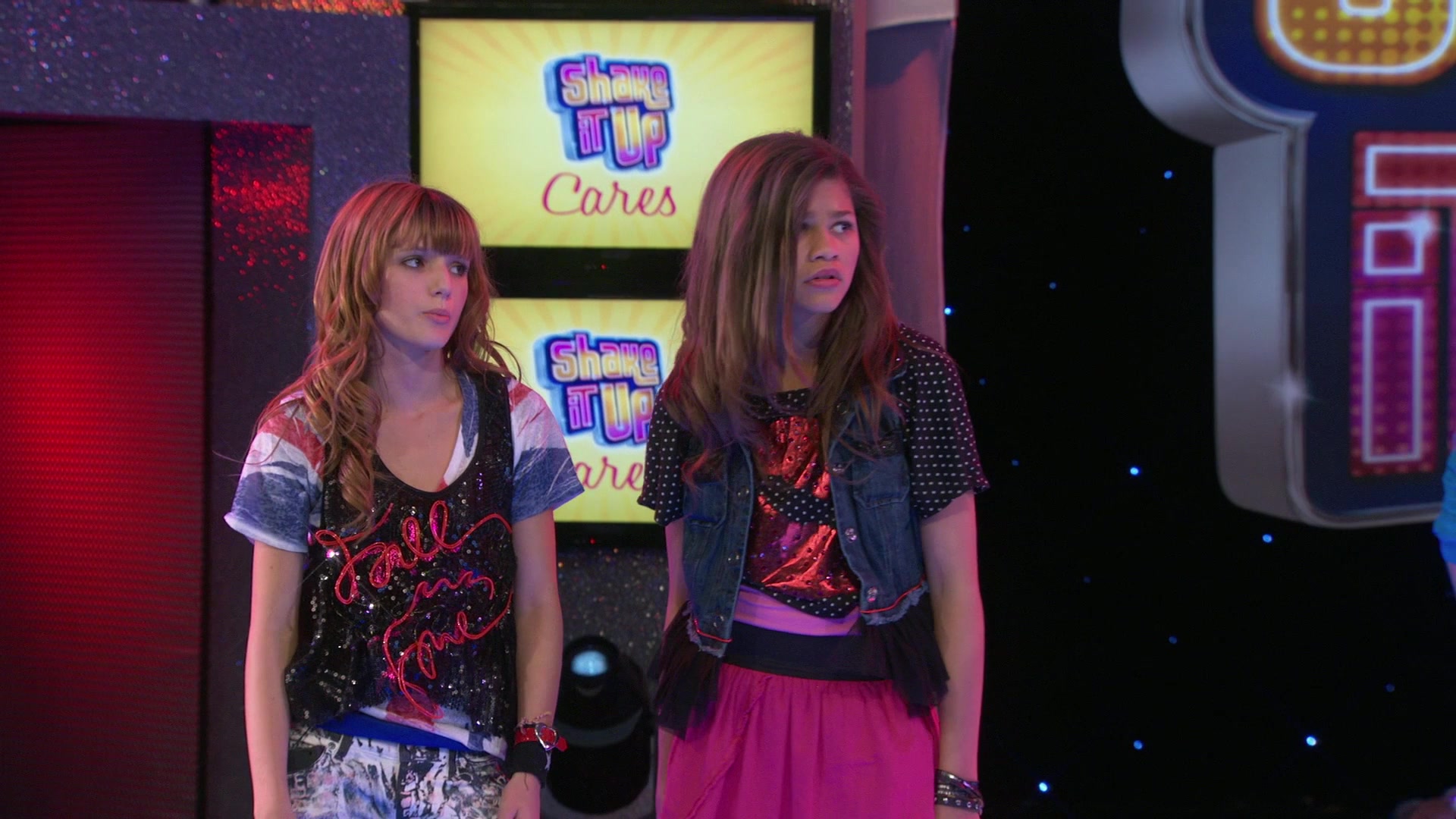 Shake_It_Up_S01E03_1080p_BTD_002407.jpg Shake_It_Up_S01E03_1080p_BTD_002407.jpg