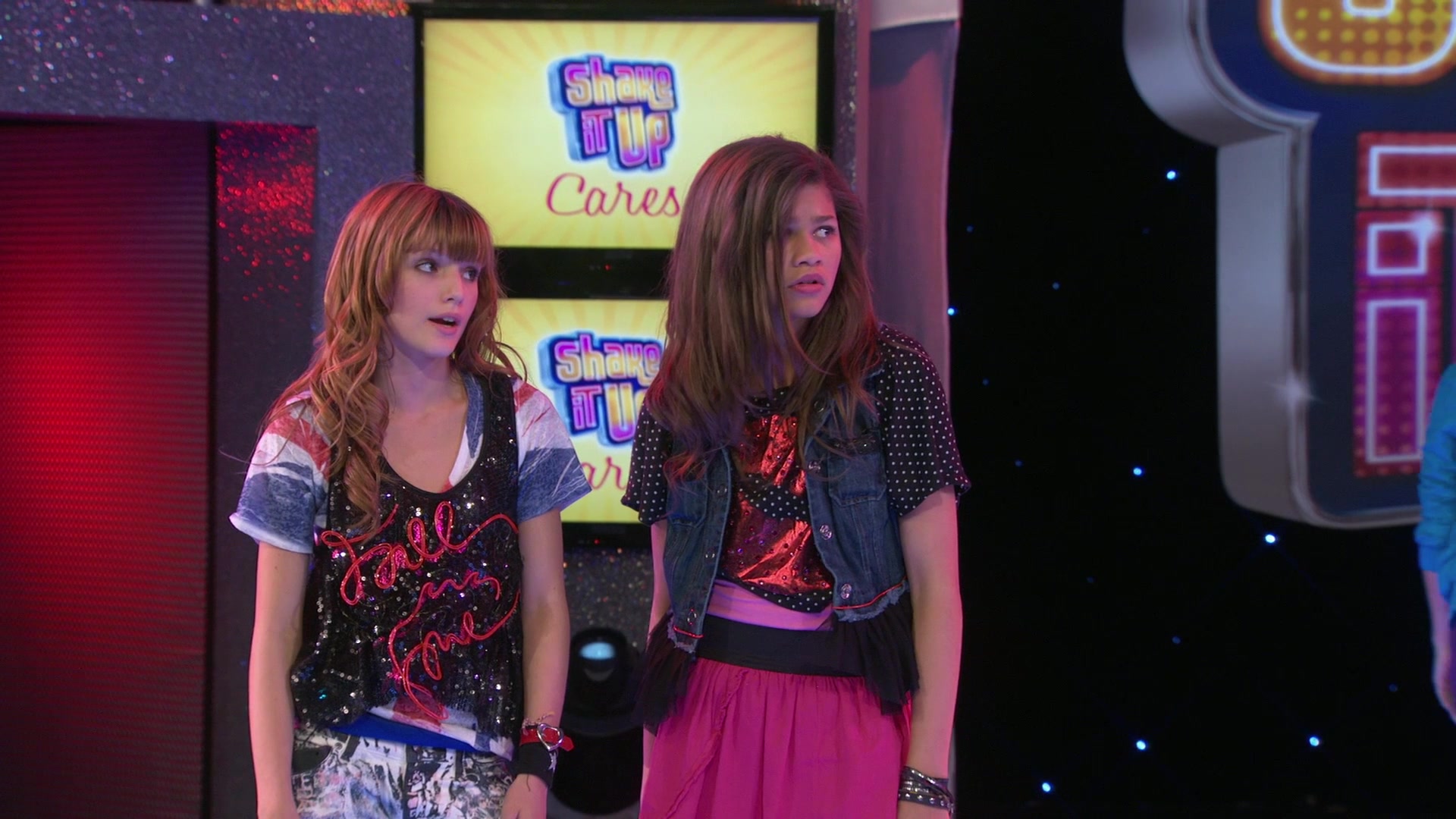 Shake_It_Up_S01E03_1080p_BTD_002408.jpg