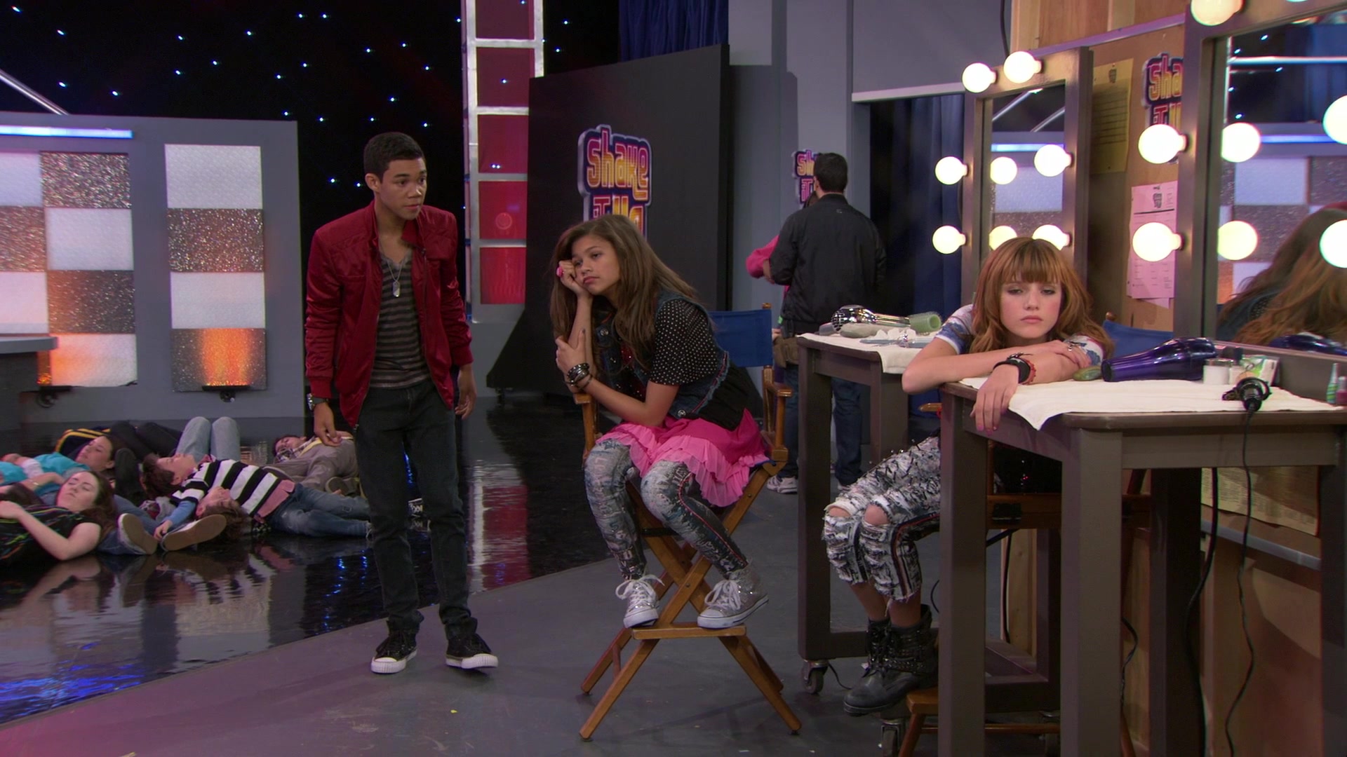 Shake_It_Up_S01E03_1080p_BTD_002472.jpg Shake_It_Up_S01E03_1080p_BTD_002472.jpg
