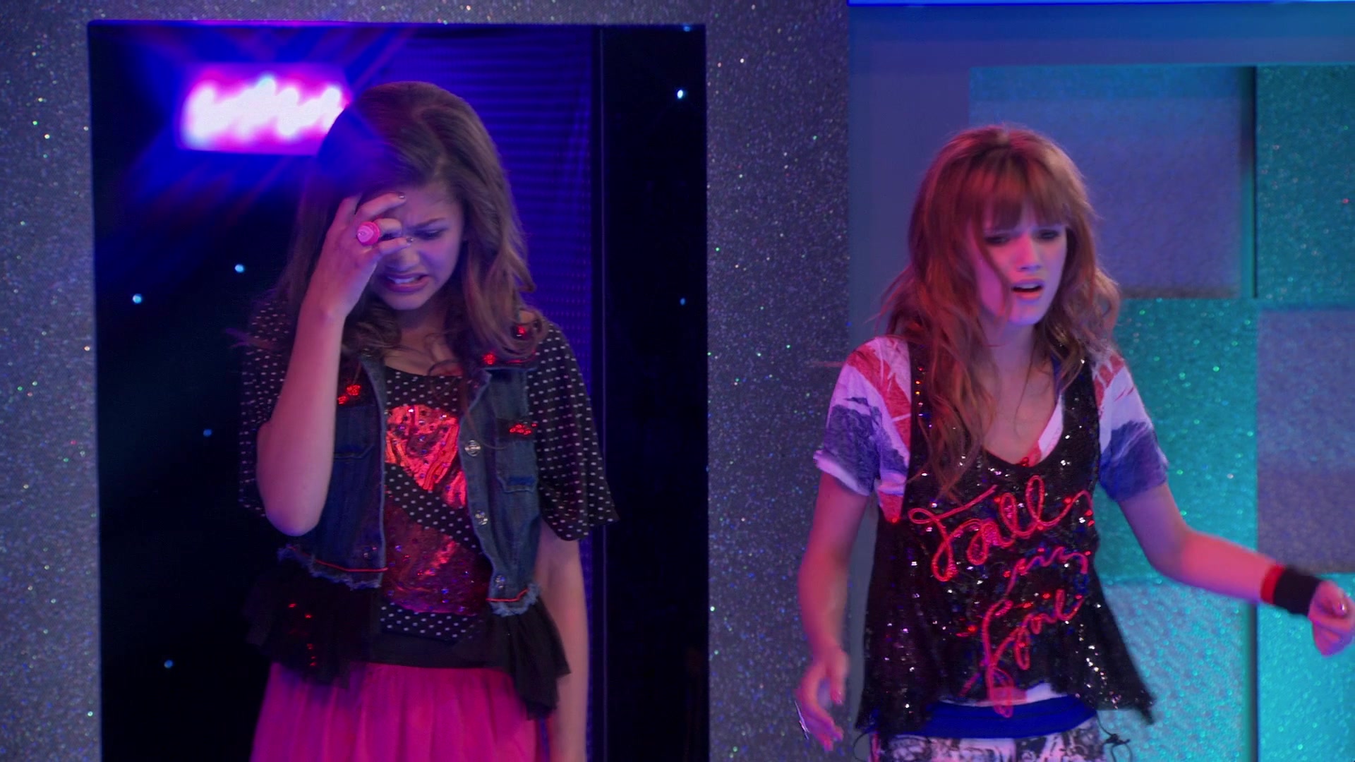 Shake_It_Up_S01E03_1080p_BTD_002677.jpg