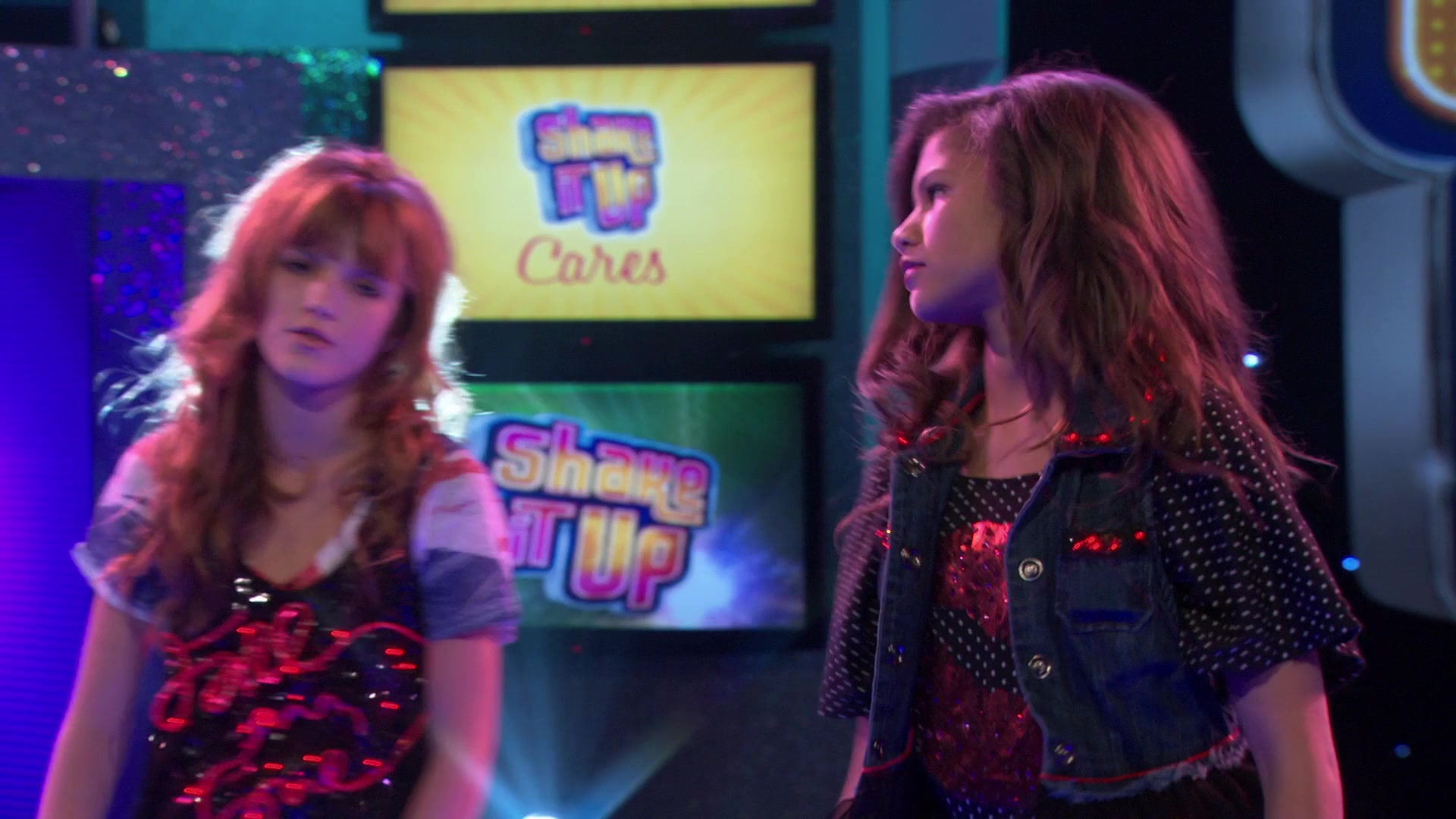Shake_It_Up_S01E03_1080p_BTD_002698.jpg