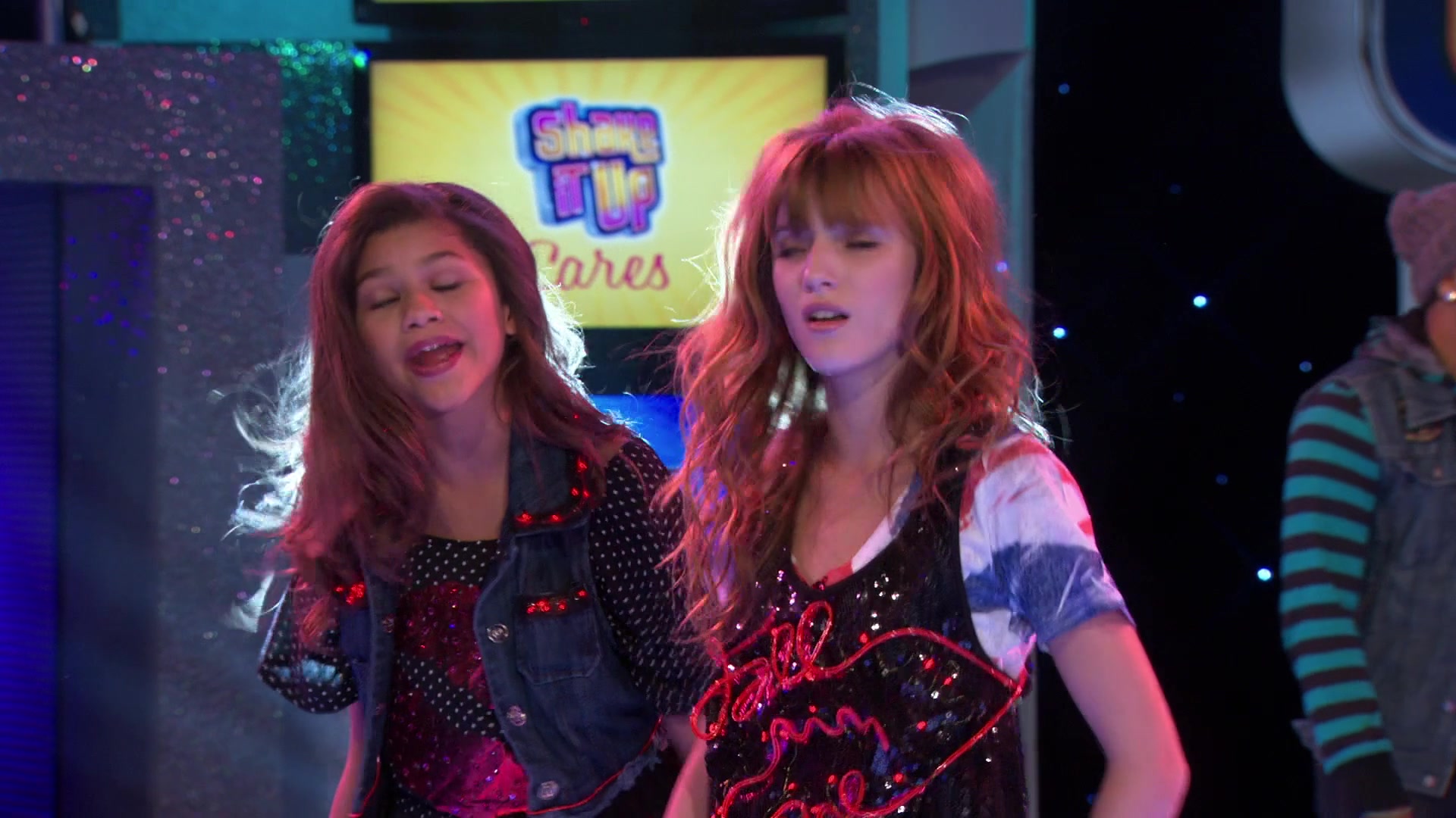 Shake_It_Up_S01E03_1080p_BTD_002729.jpg Shake_It_Up_S01E03_1080p_BTD_002729.jpg