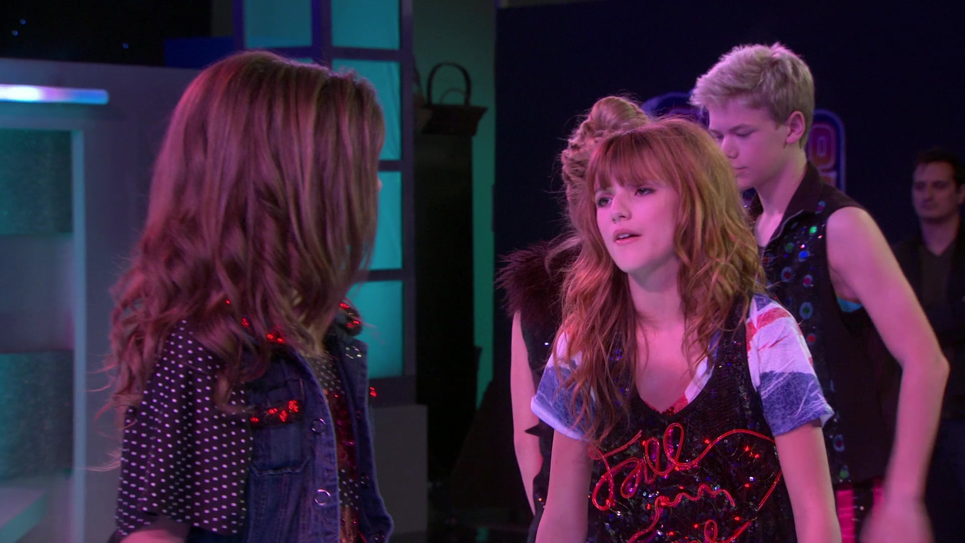 Shake_It_Up_S01E03_1080p_BTD_002738.jpg