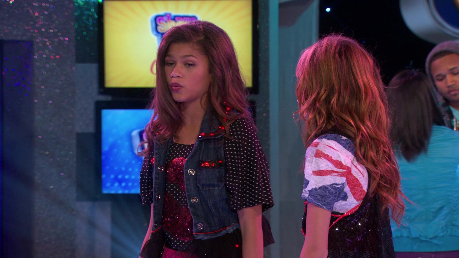 Shake_It_Up_S01E03_1080p_BTD_002744.jpg Shake_It_Up_S01E03_1080p_BTD_002744.jpg