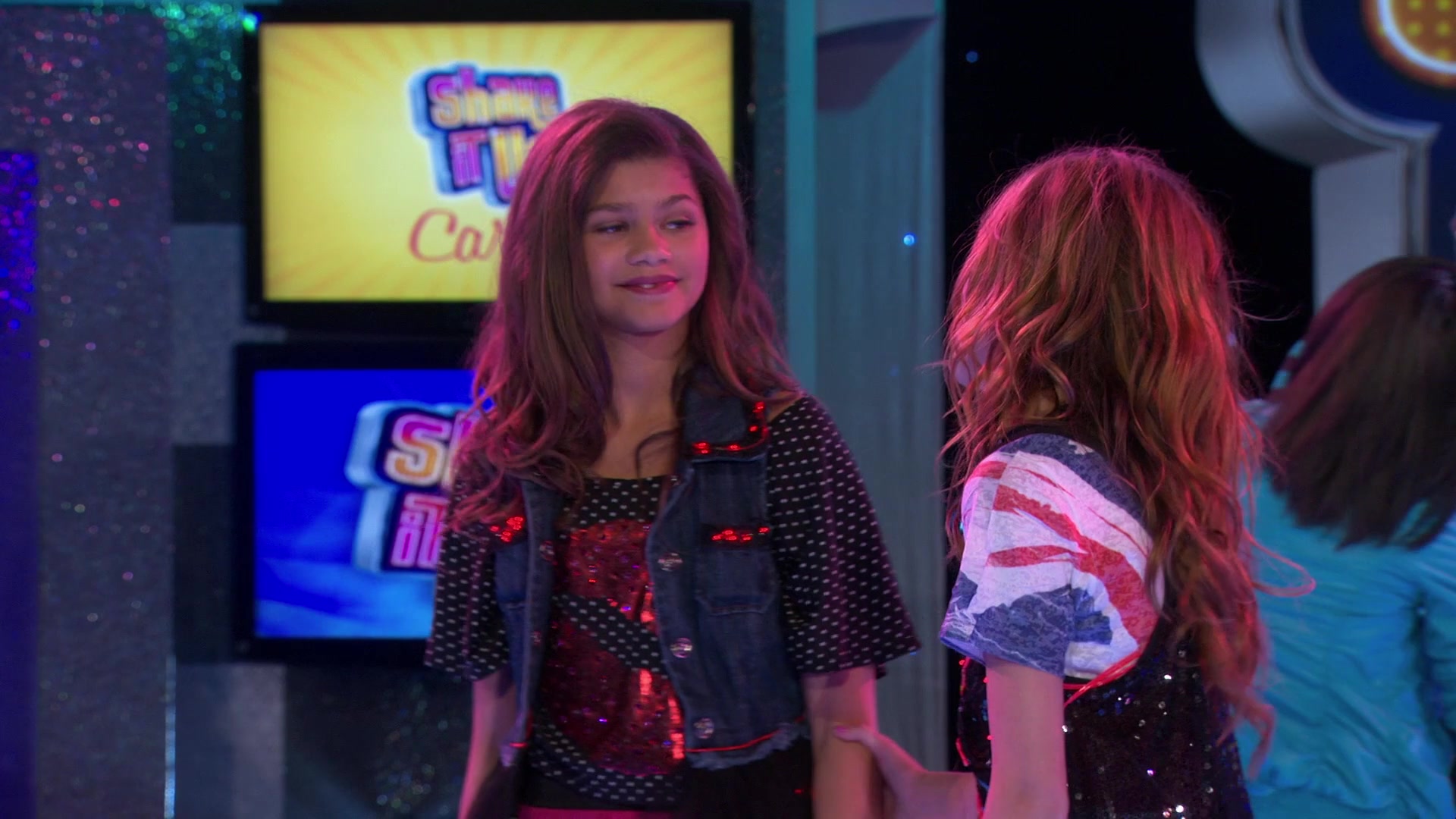 Shake_It_Up_S01E03_1080p_BTD_002758.jpg
