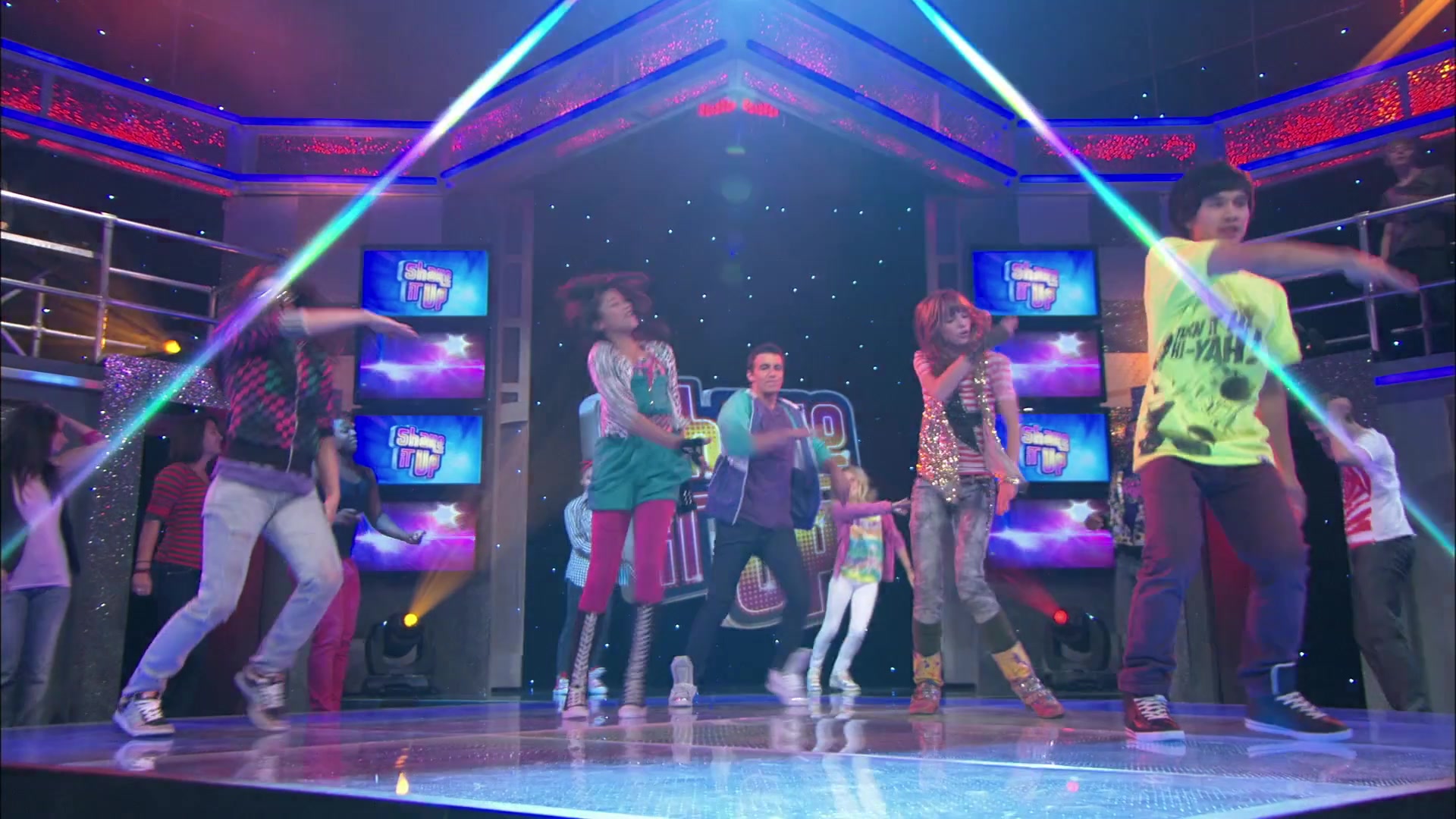 Shake_It_Up_S01E04_1080p_BTD_000037.jpg