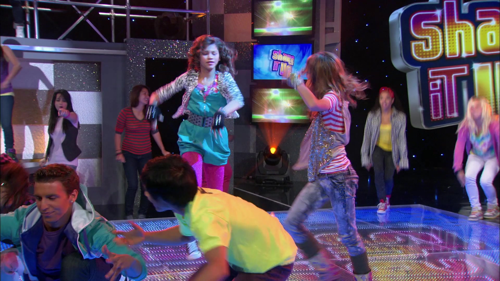 Shake_It_Up_S01E04_1080p_BTD_000056.jpg