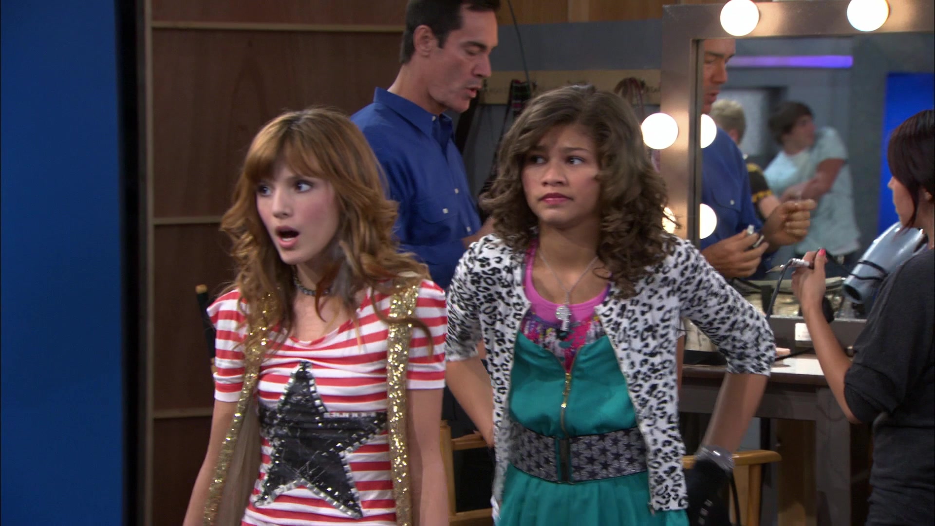 Shake_It_Up_S01E04_1080p_BTD_000211.jpg