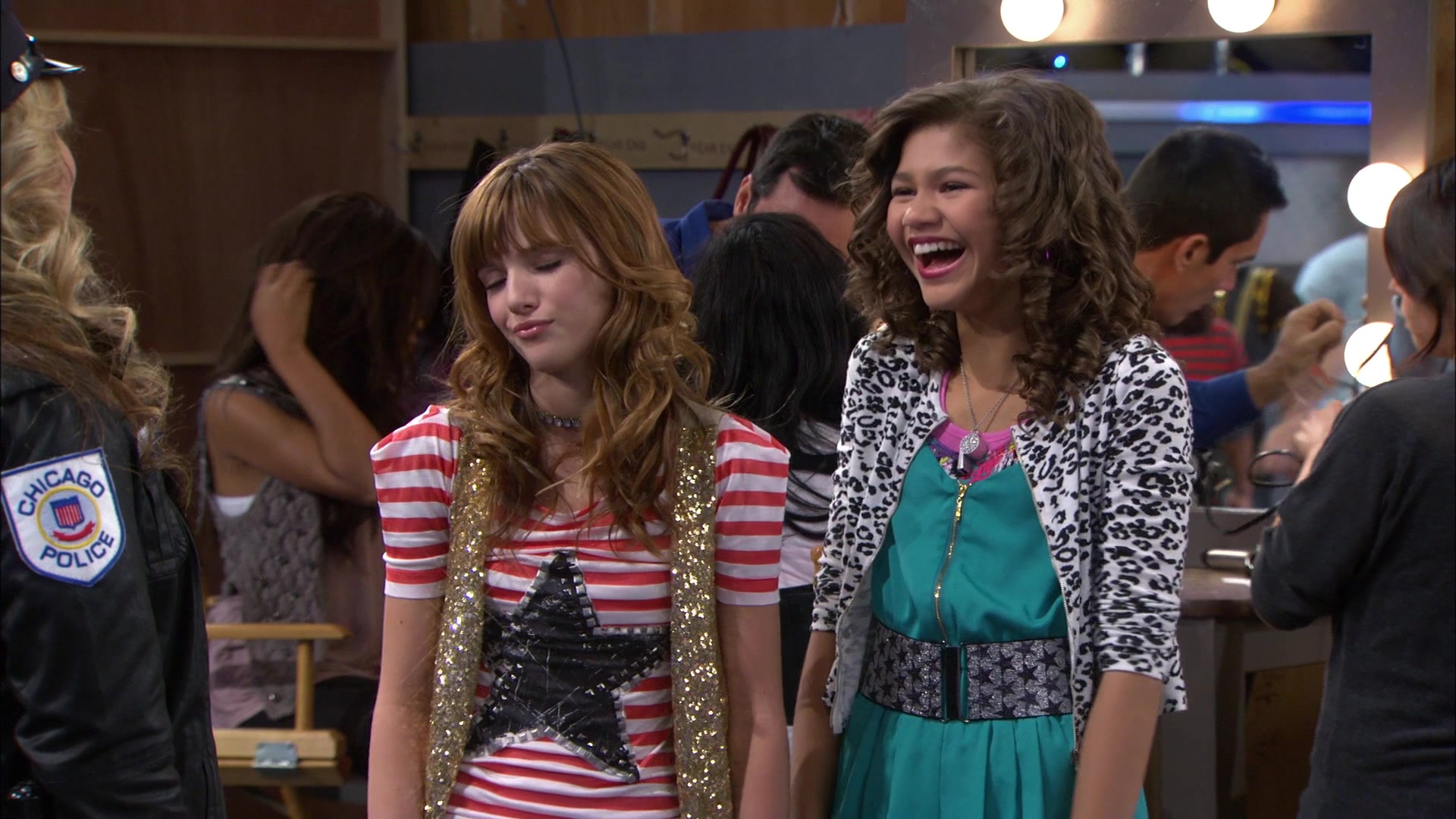Shake_It_Up_S01E04_1080p_BTD_000232.jpg