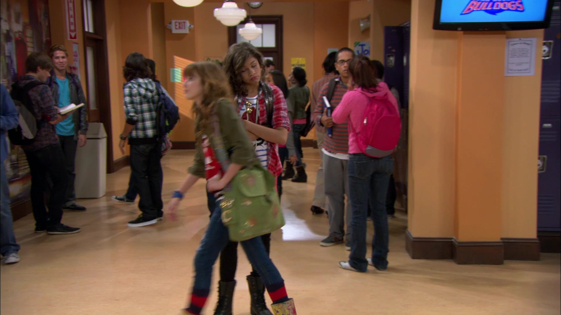 Shake_It_Up_S01E04_1080p_BTD_000608.jpg Shake_It_Up_S01E04_1080p_BTD_000608.jpg