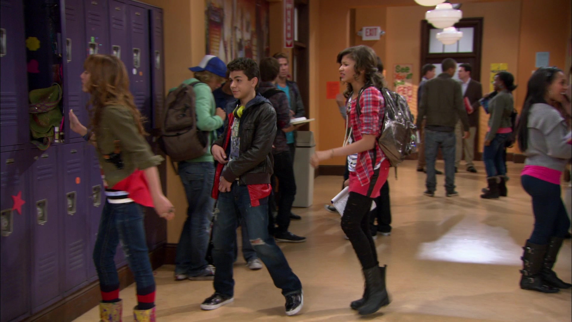 Shake_It_Up_S01E04_1080p_BTD_000619.jpg