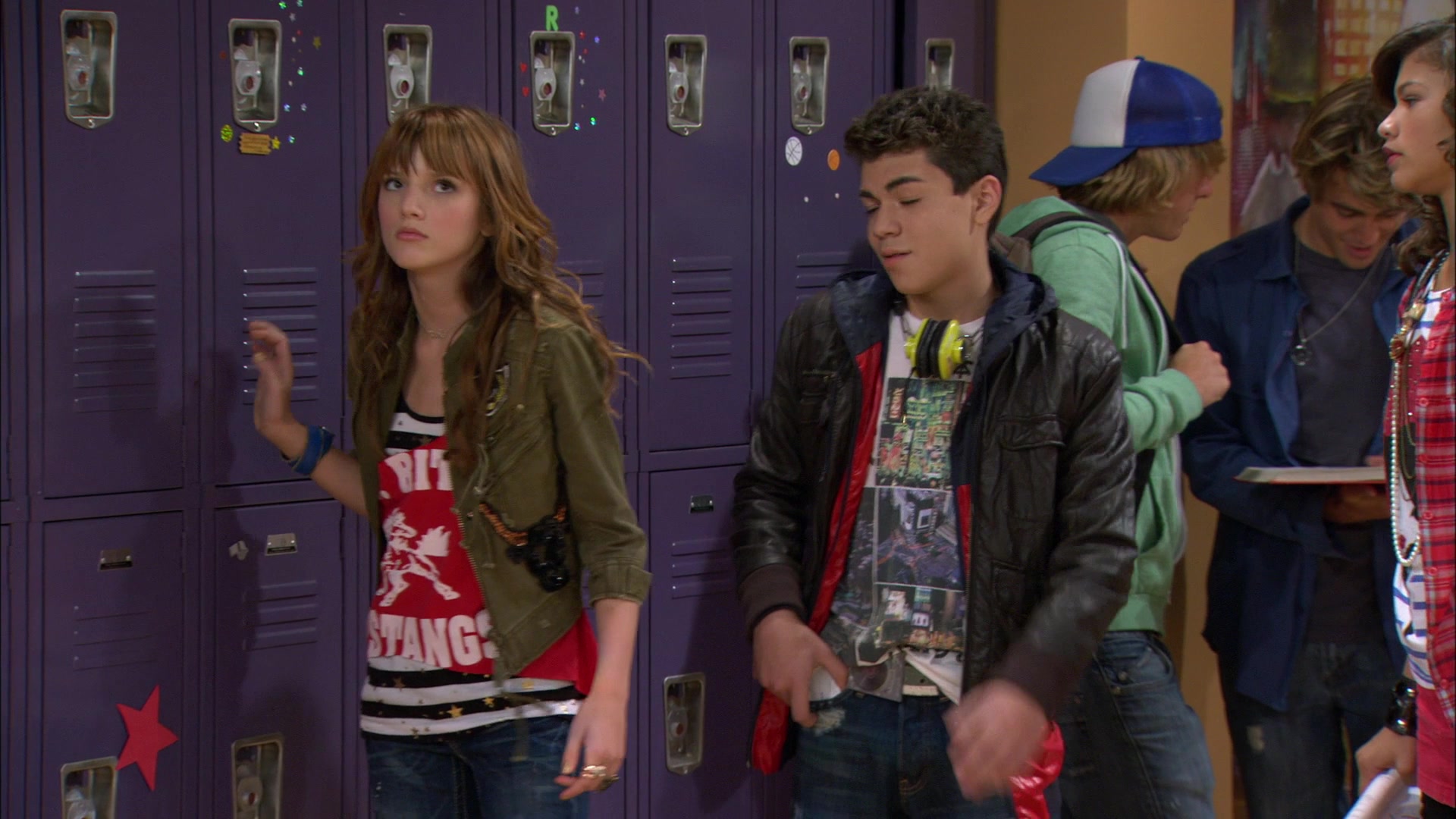 Shake_It_Up_S01E04_1080p_BTD_000625.jpg