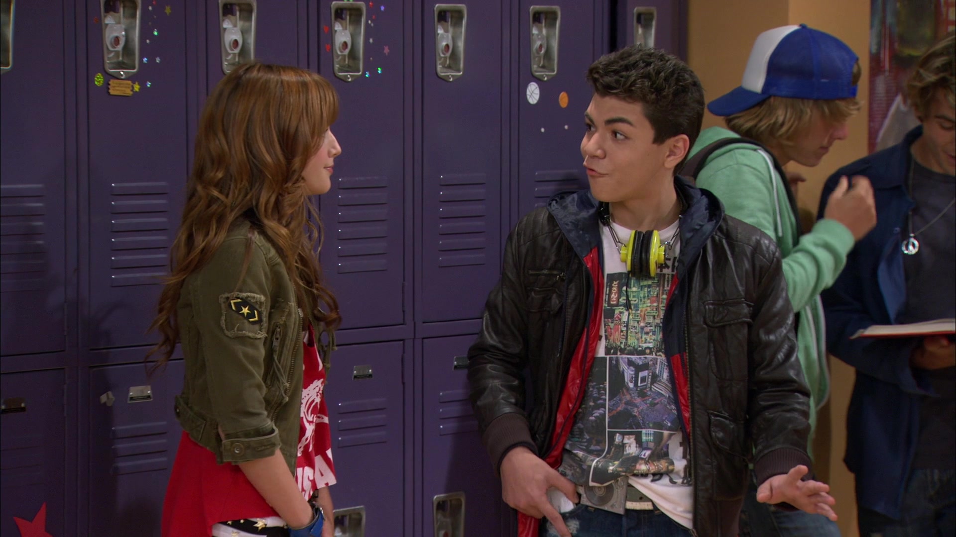 Shake_It_Up_S01E04_1080p_BTD_000630.jpg