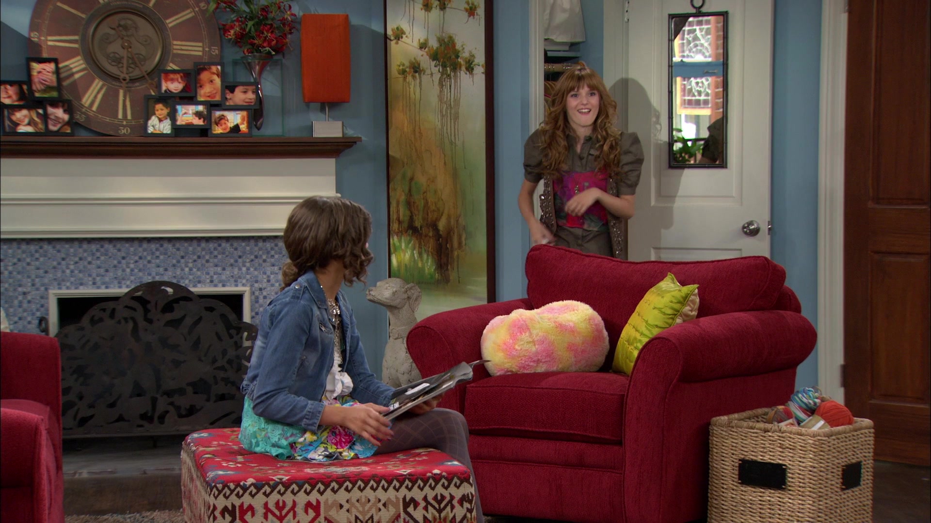 Shake_It_Up_S01E04_1080p_BTD_000967.jpg Shake_It_Up_S01E04_1080p_BTD_000967.jpg