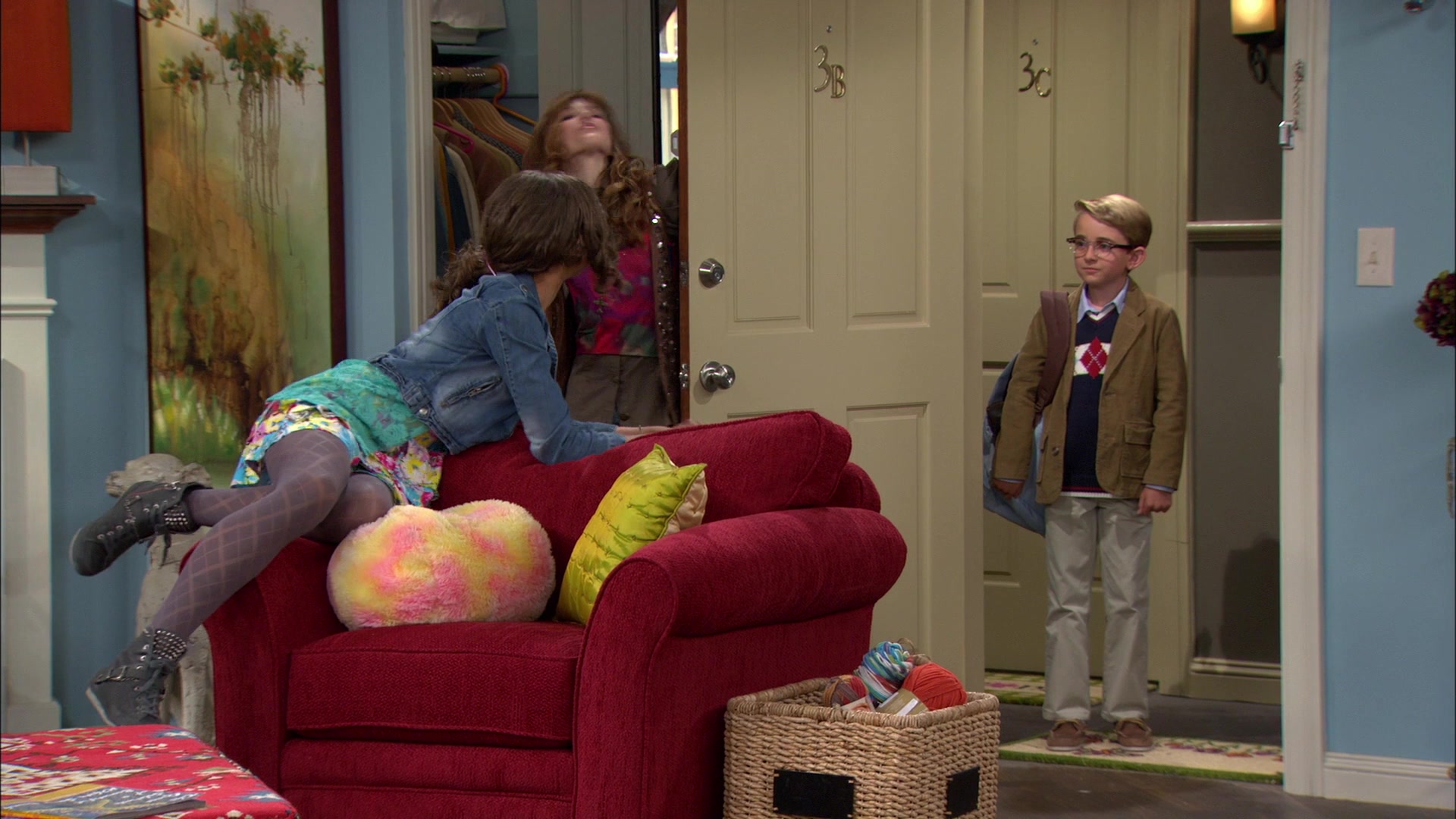 Shake_It_Up_S01E04_1080p_BTD_001049.jpg
