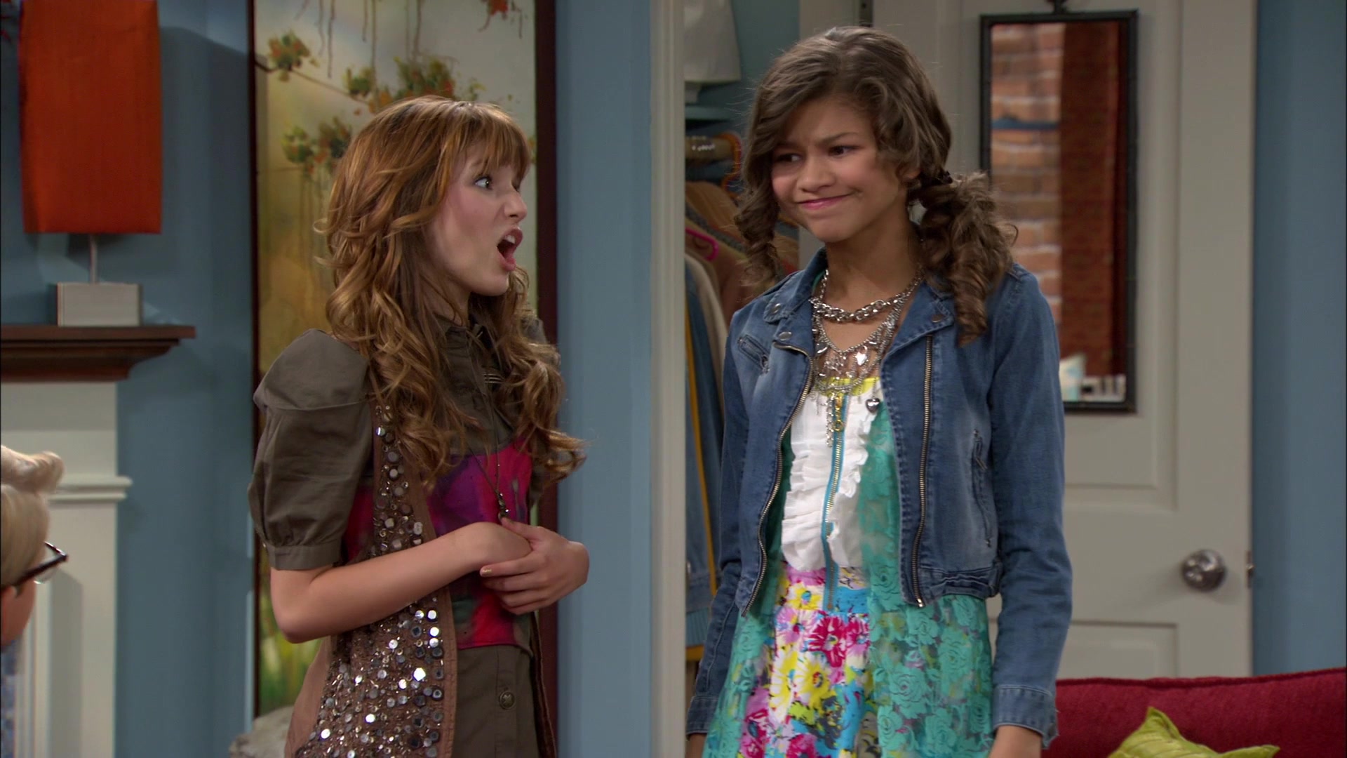 Shake_It_Up_S01E04_1080p_BTD_001078.jpg