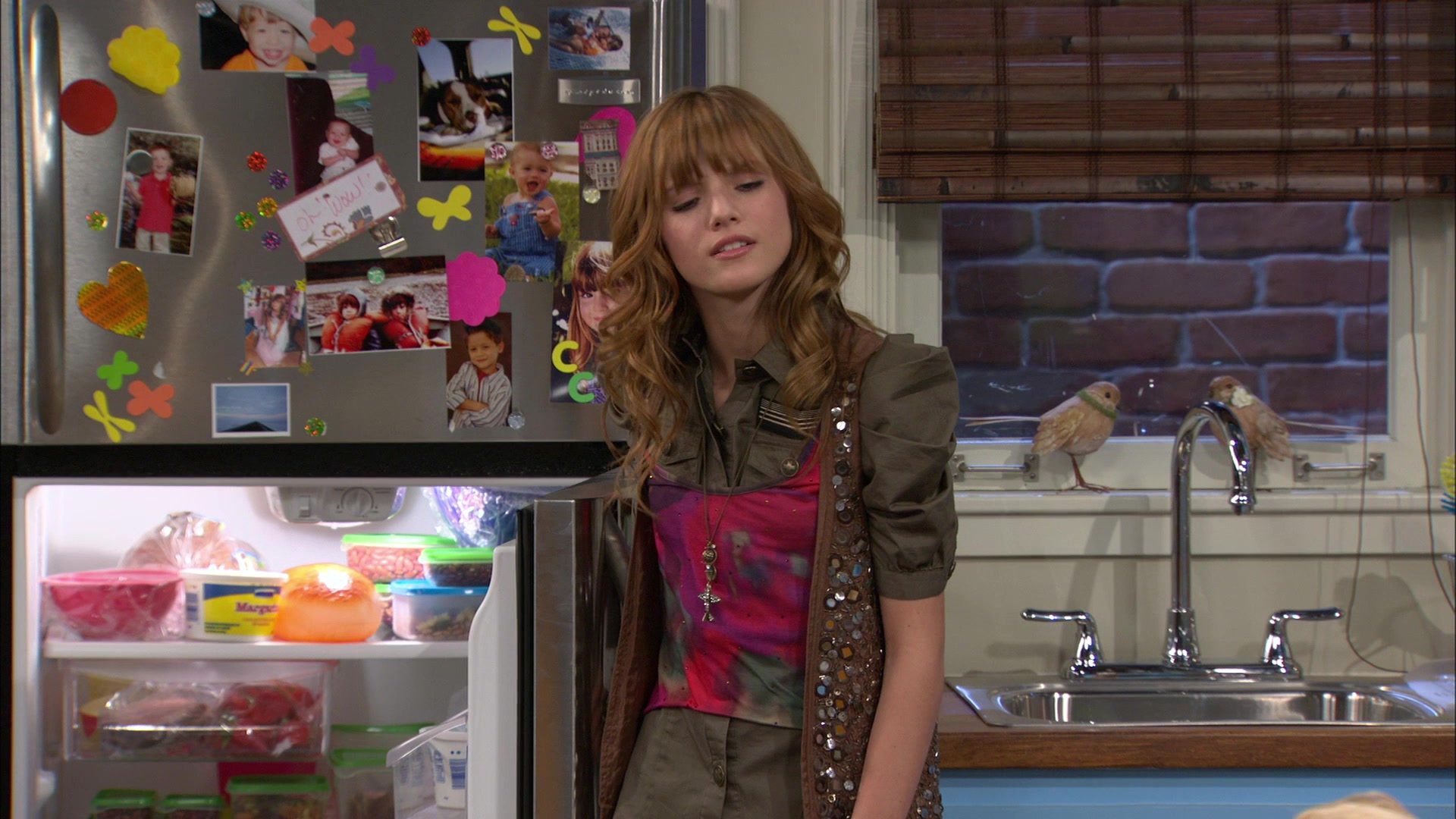 Shake_It_Up_S01E04_1080p_BTD_001202.jpg