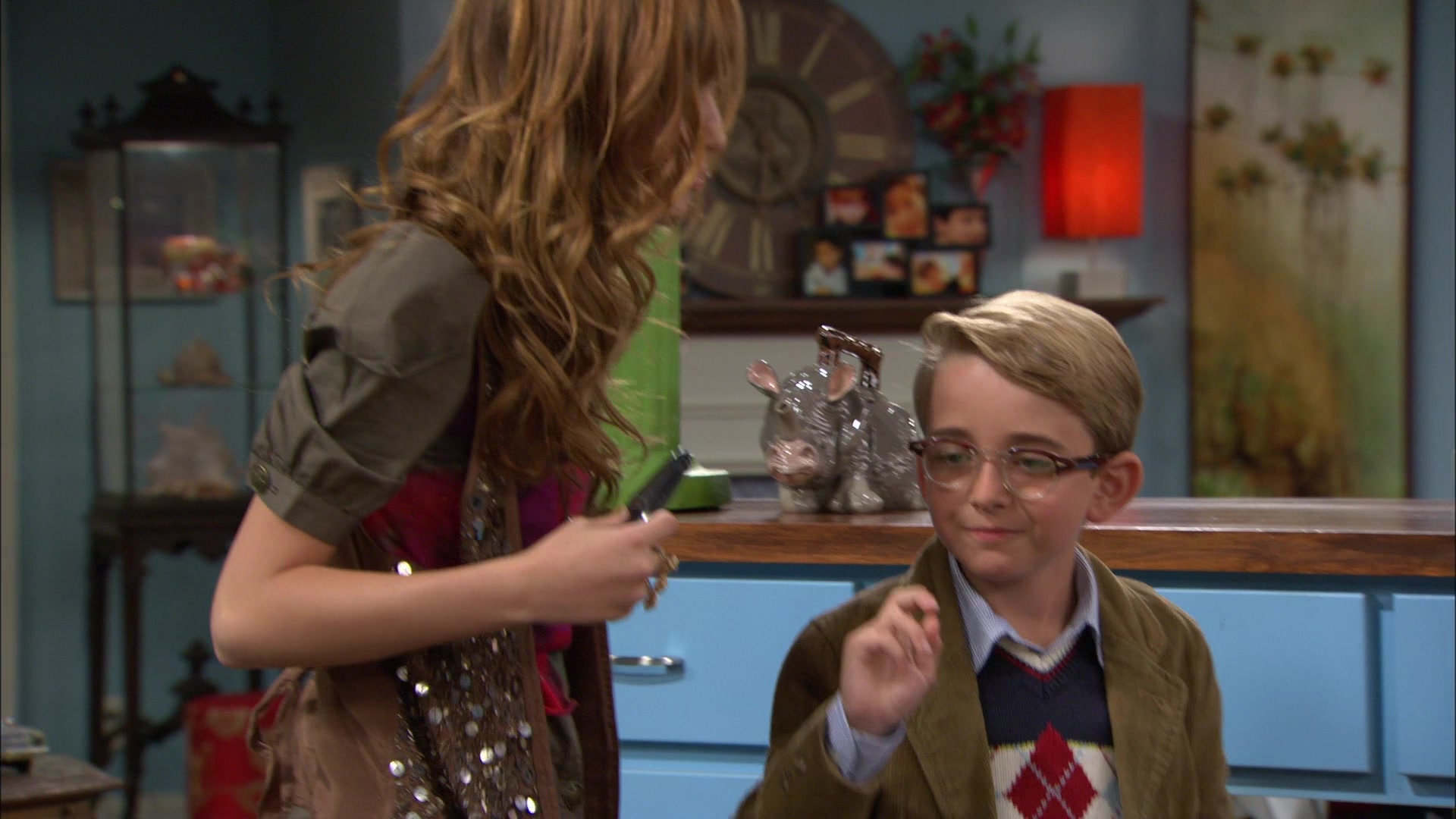 Shake_It_Up_S01E04_1080p_BTD_001243.jpg