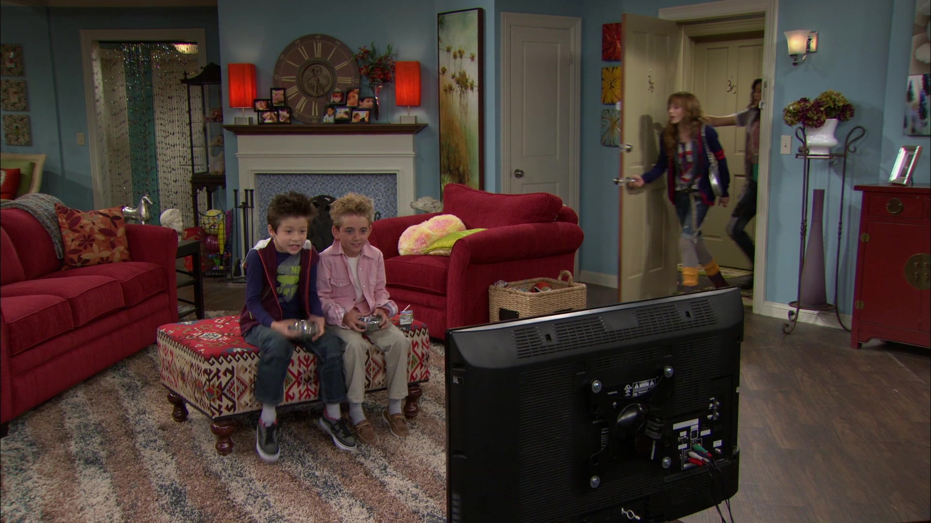 Shake_It_Up_S01E04_1080p_BTD_002323.jpg Shake_It_Up_S01E04_1080p_BTD_002323.jpg