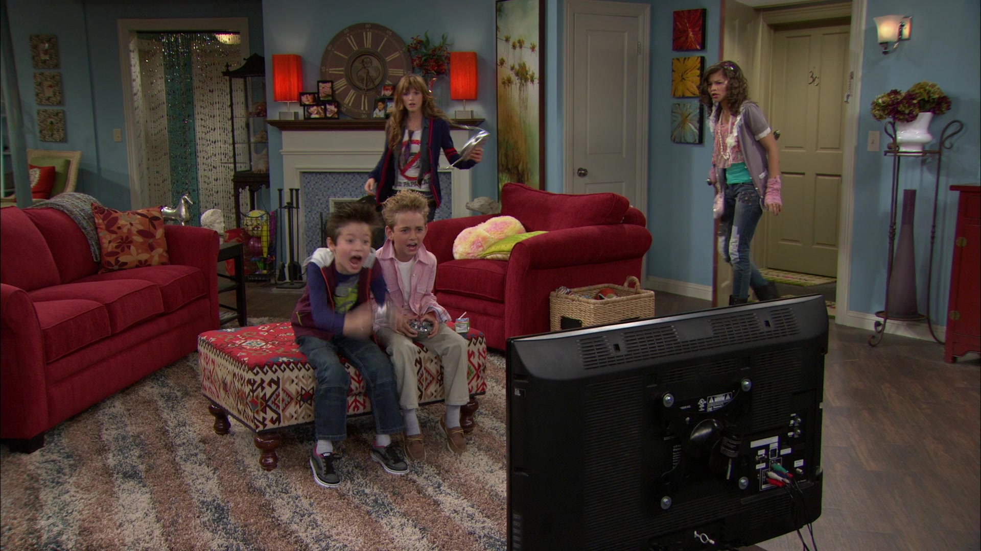 Shake_It_Up_S01E04_1080p_BTD_002328.jpg Shake_It_Up_S01E04_1080p_BTD_002328.jpg