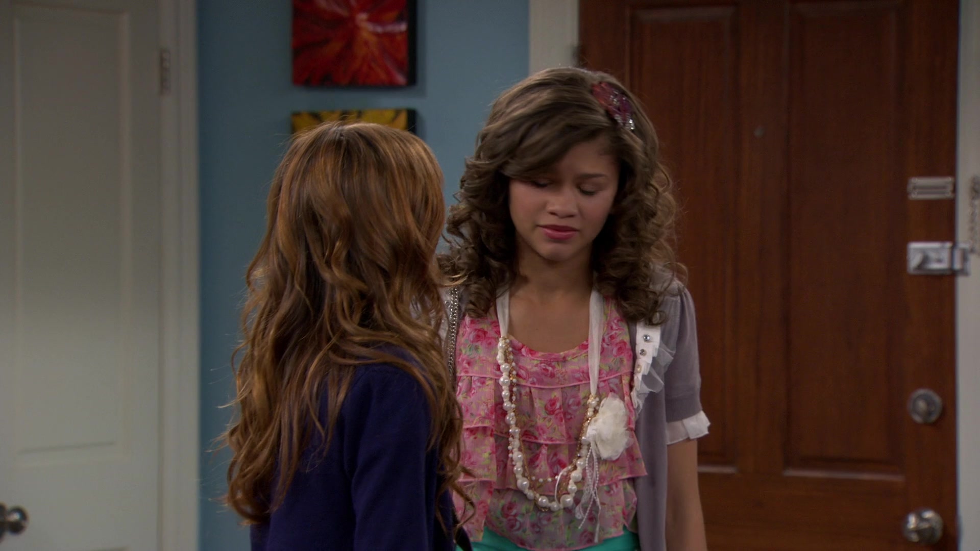 Shake_It_Up_S01E04_1080p_BTD_002368.jpg