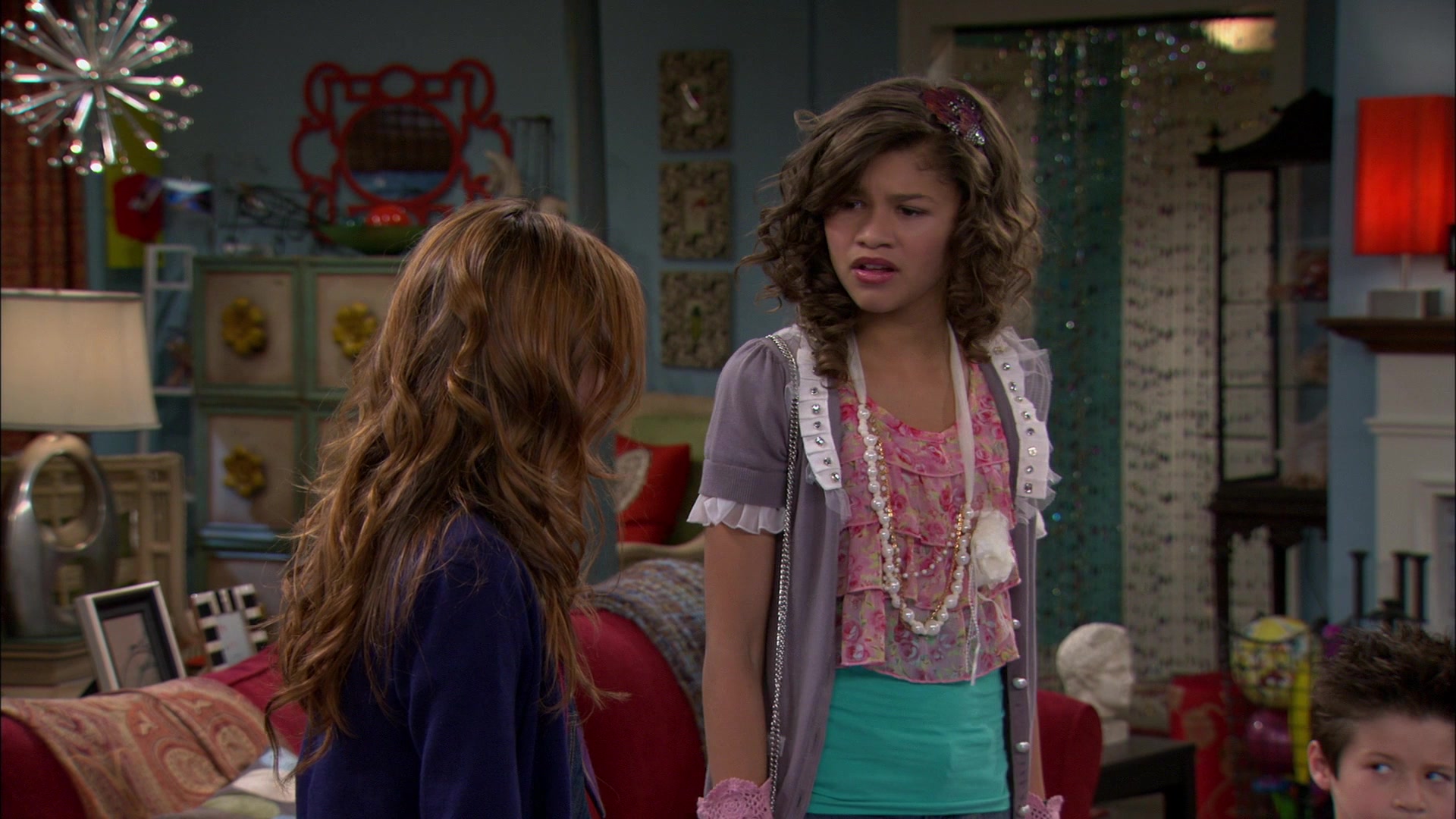 Shake_It_Up_S01E04_1080p_BTD_002492.jpg