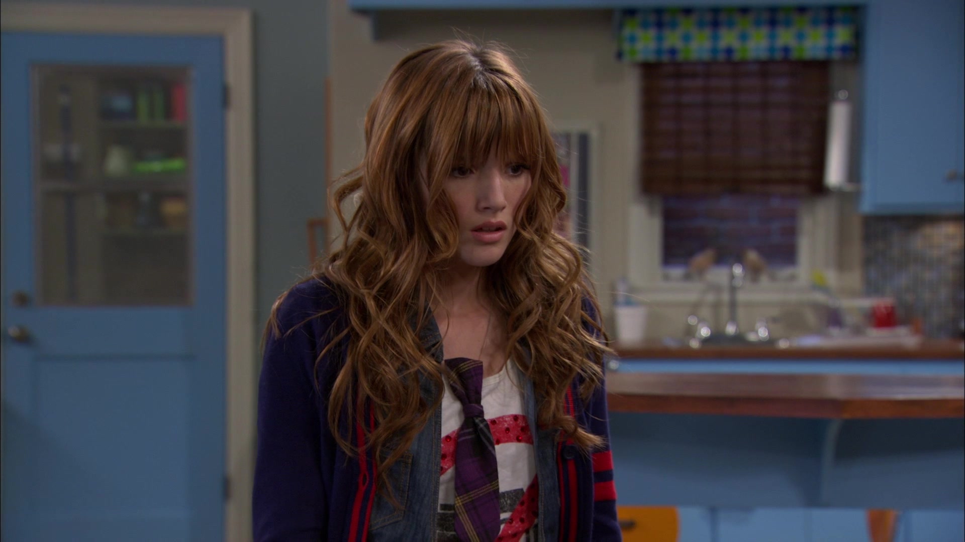 Shake_It_Up_S01E04_1080p_BTD_002500.jpg