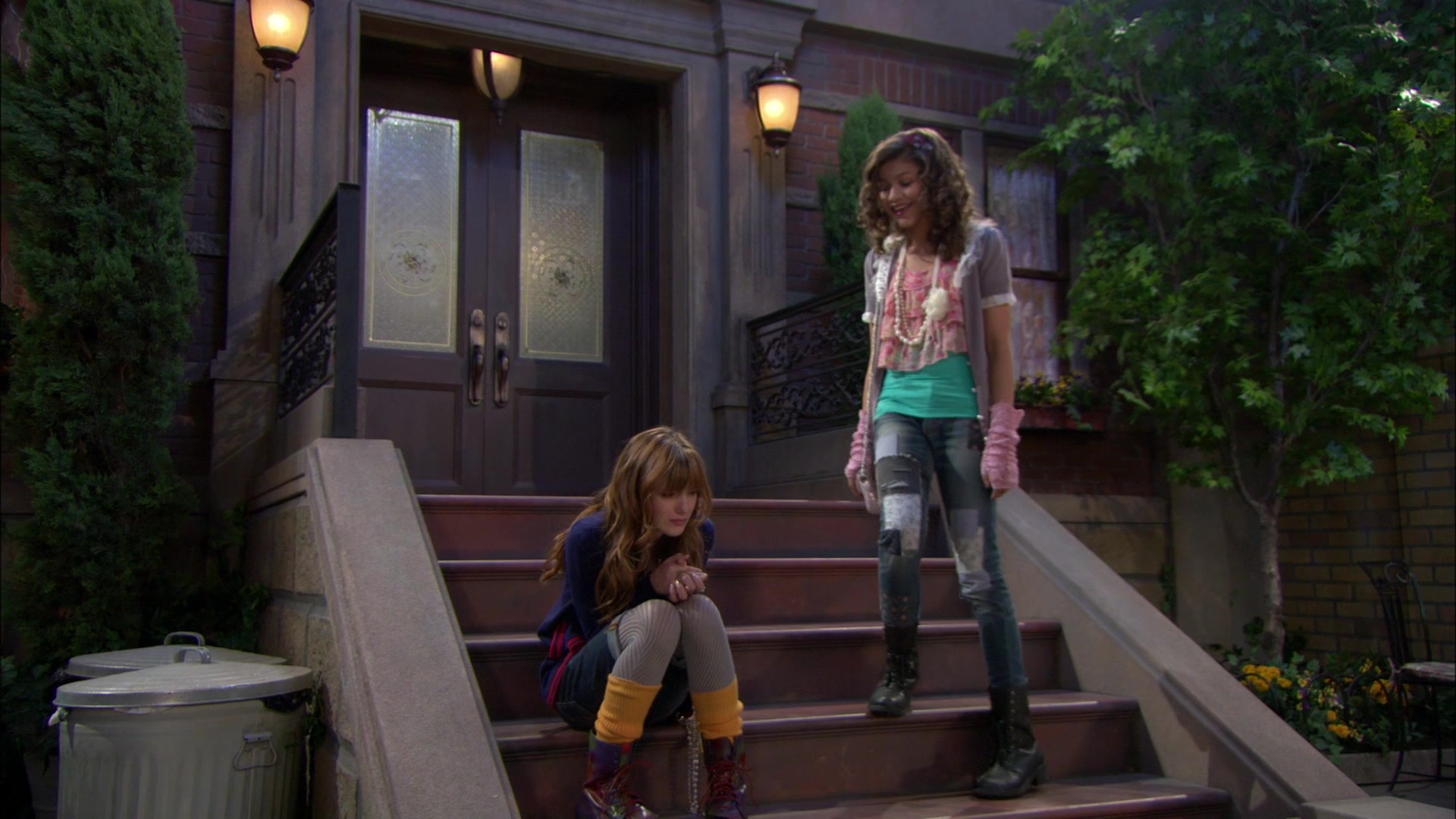 Shake_It_Up_S01E04_1080p_BTD_002610.jpg