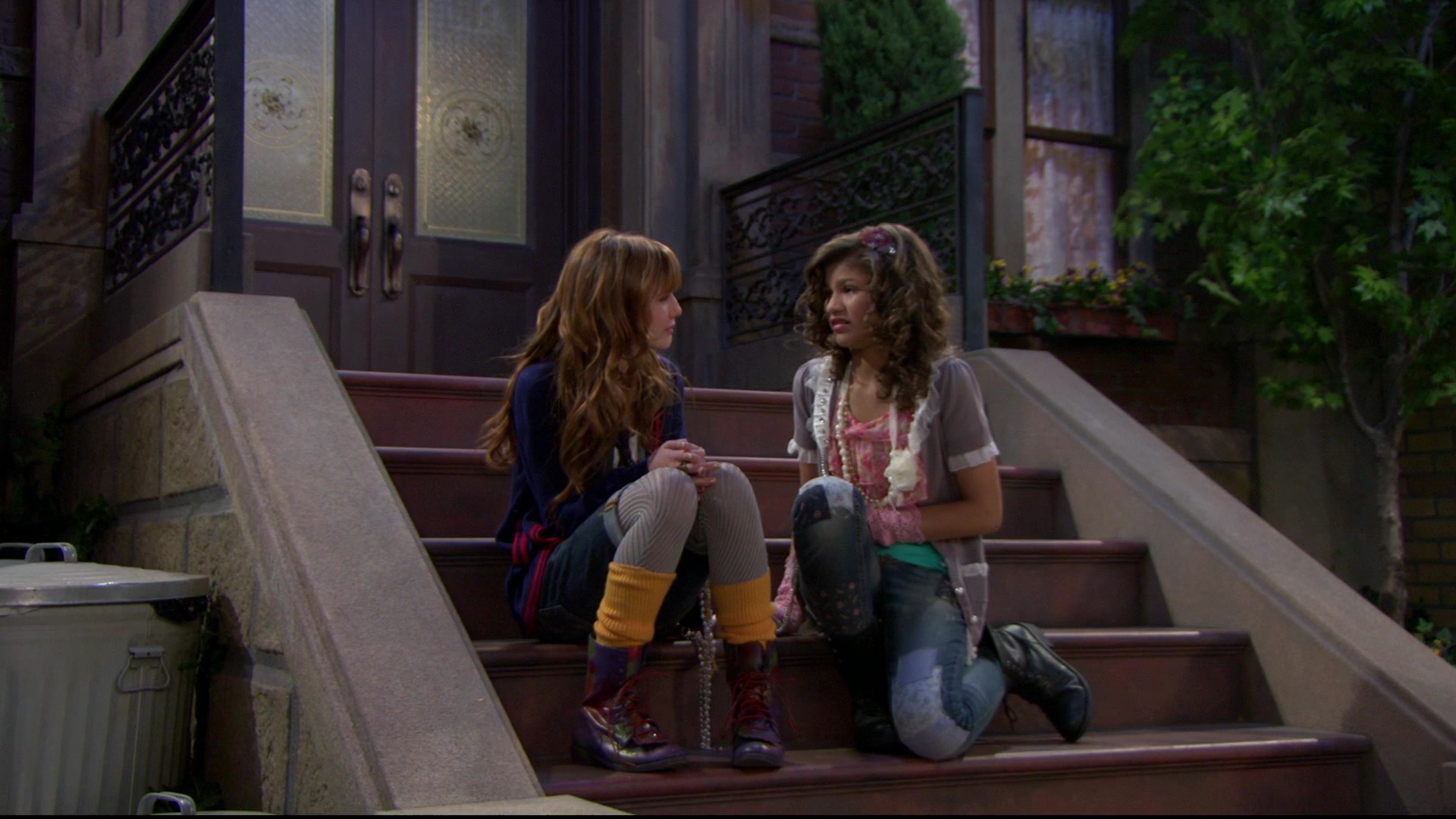 Shake_It_Up_S01E04_1080p_BTD_002670.jpg