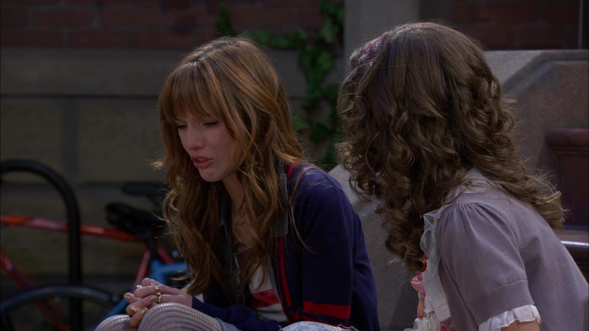 Shake_It_Up_S01E04_1080p_BTD_002701.jpg
