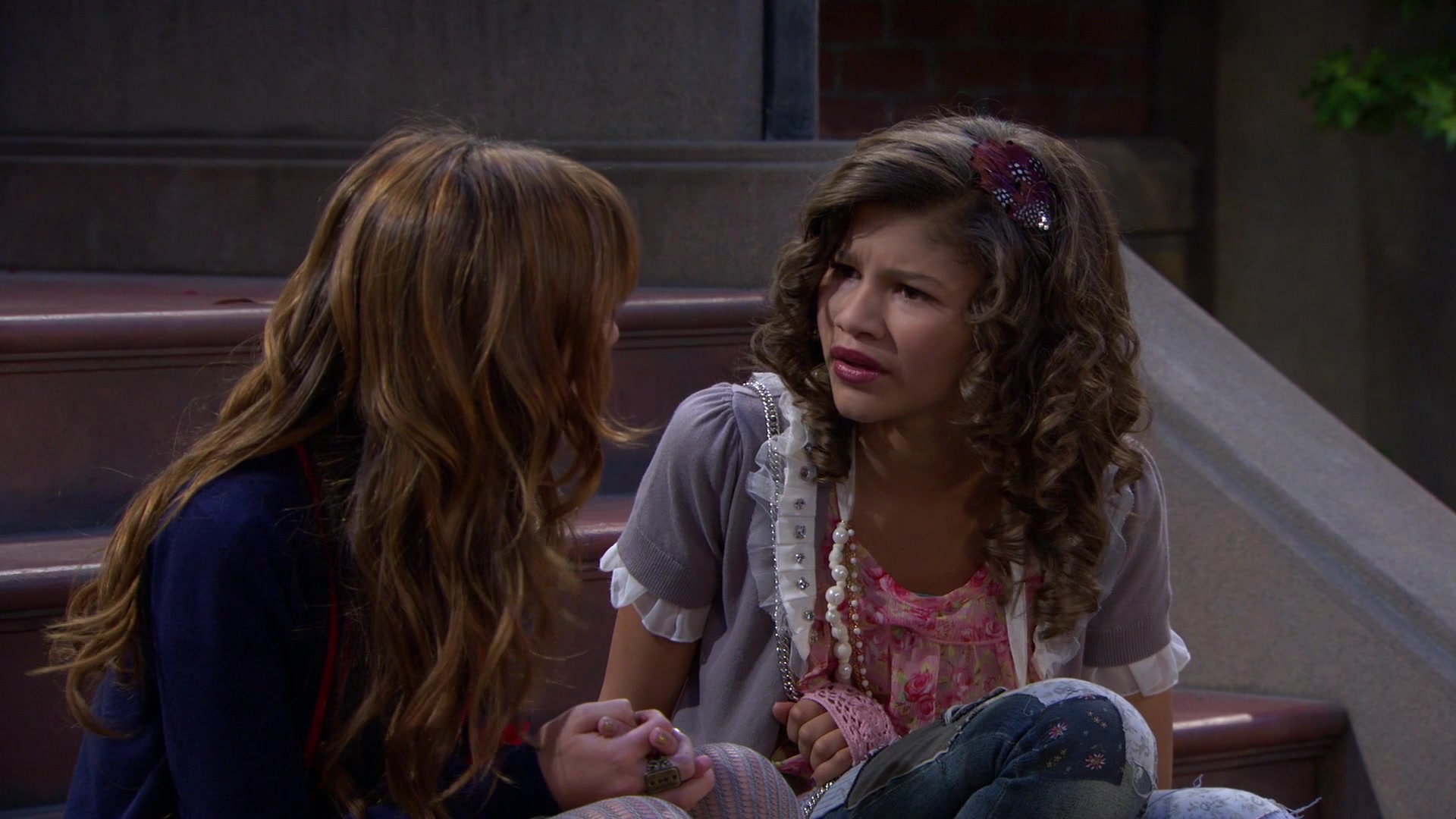 Shake_It_Up_S01E04_1080p_BTD_002710.jpg