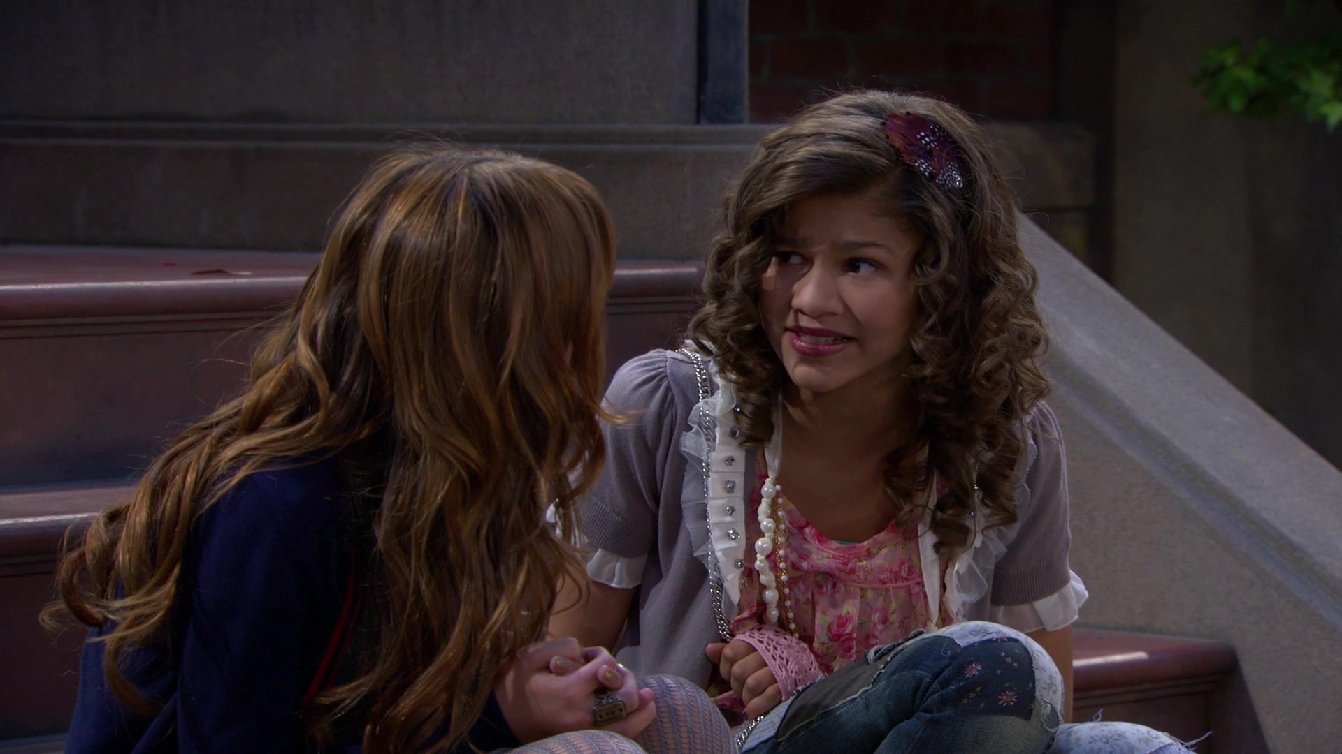Shake_It_Up_S01E04_1080p_BTD_002714.jpg