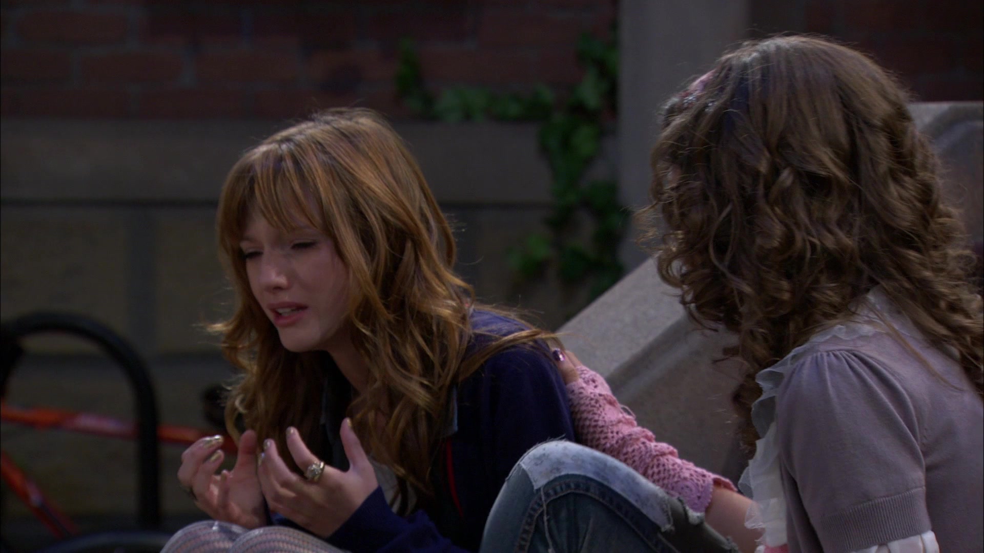 Shake_It_Up_S01E04_1080p_BTD_002733.jpg