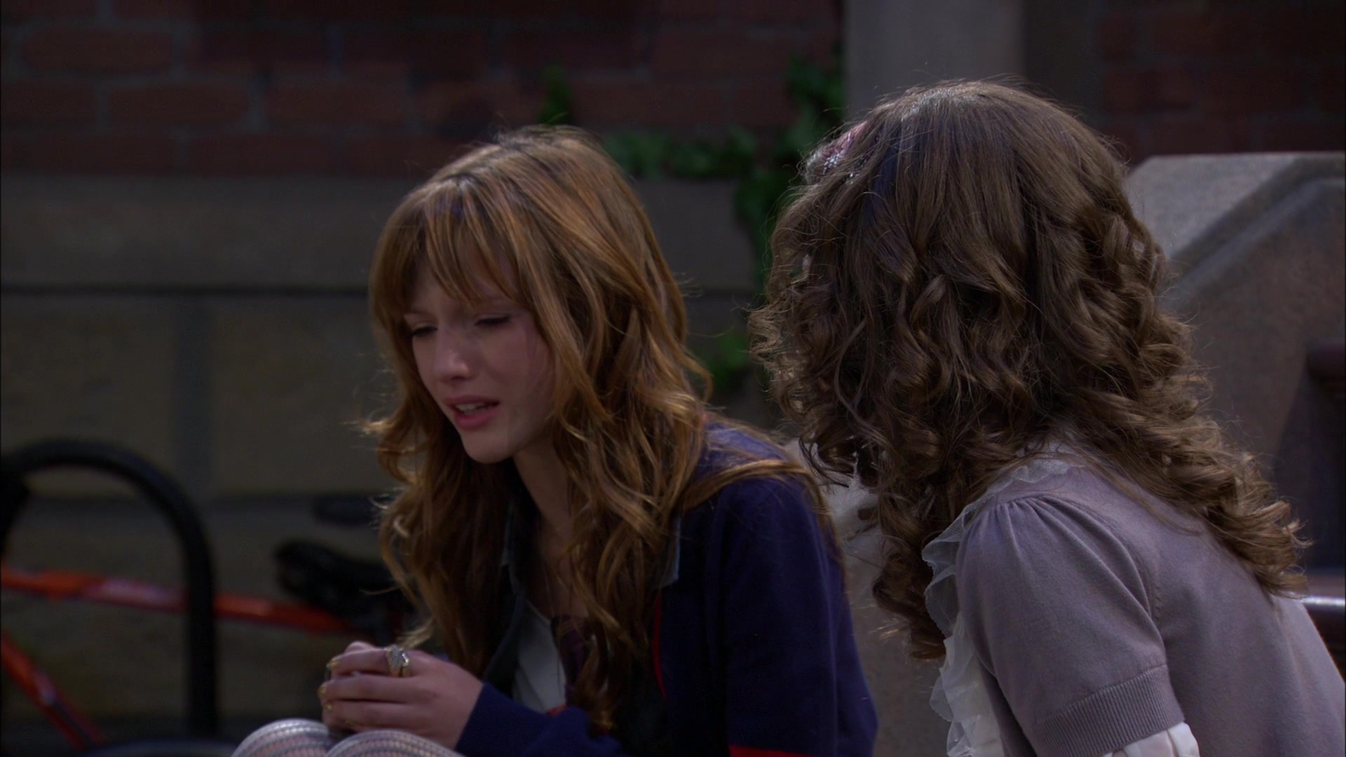 Shake_It_Up_S01E04_1080p_BTD_002745.jpg