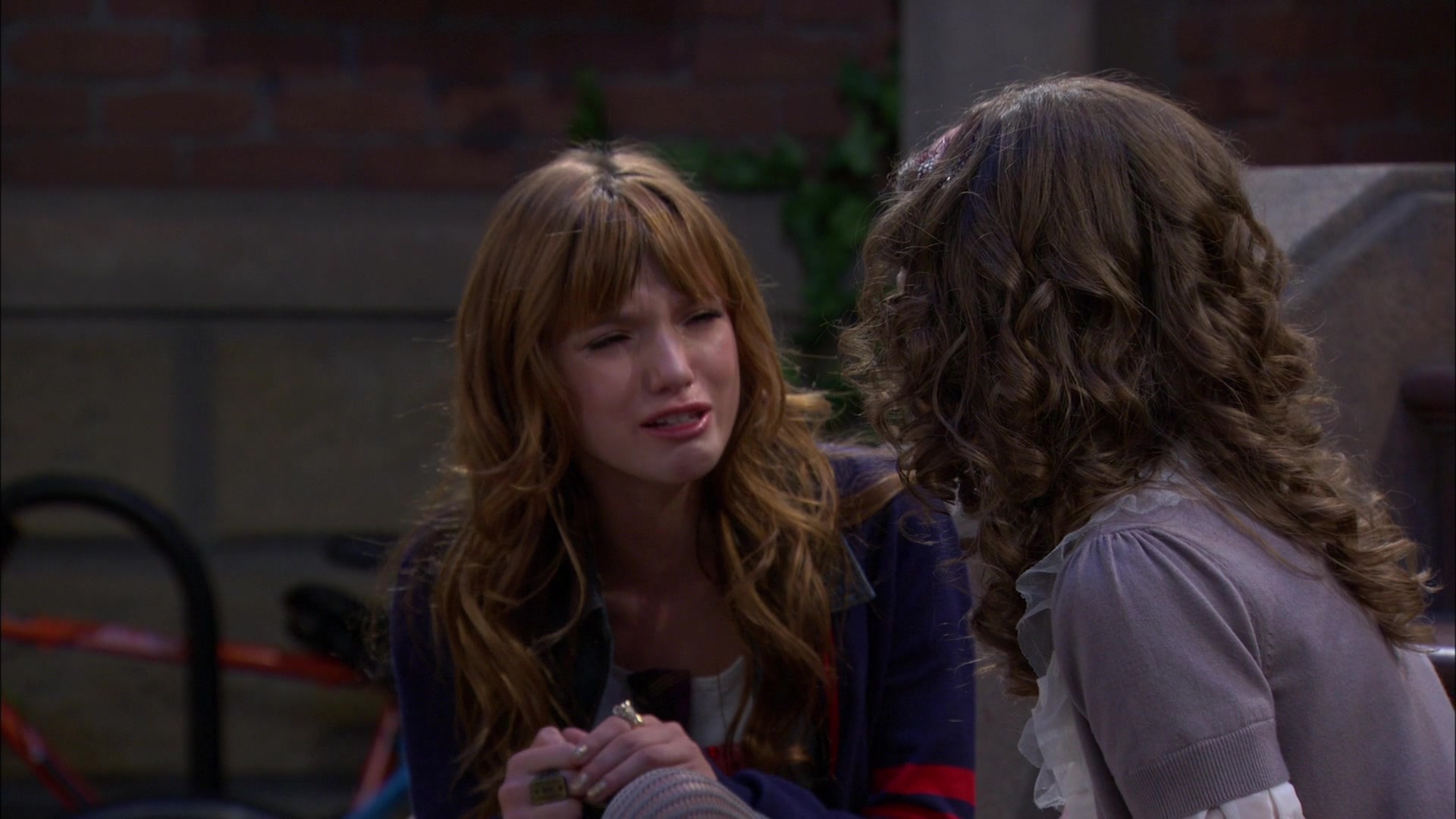 Shake_It_Up_S01E04_1080p_BTD_002757.jpg