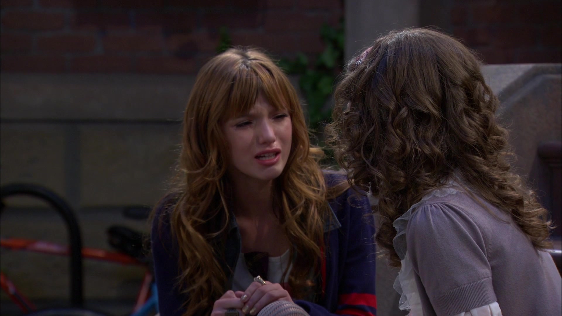 Shake_It_Up_S01E04_1080p_BTD_002758.jpg