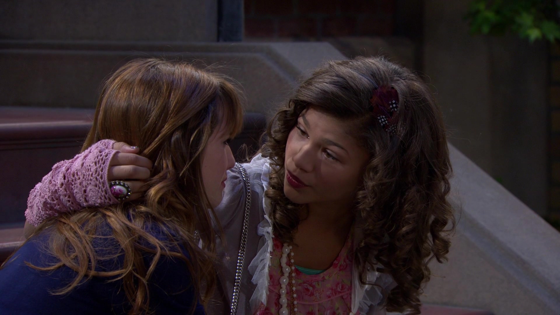 Shake_It_Up_S01E04_1080p_BTD_002780.jpg