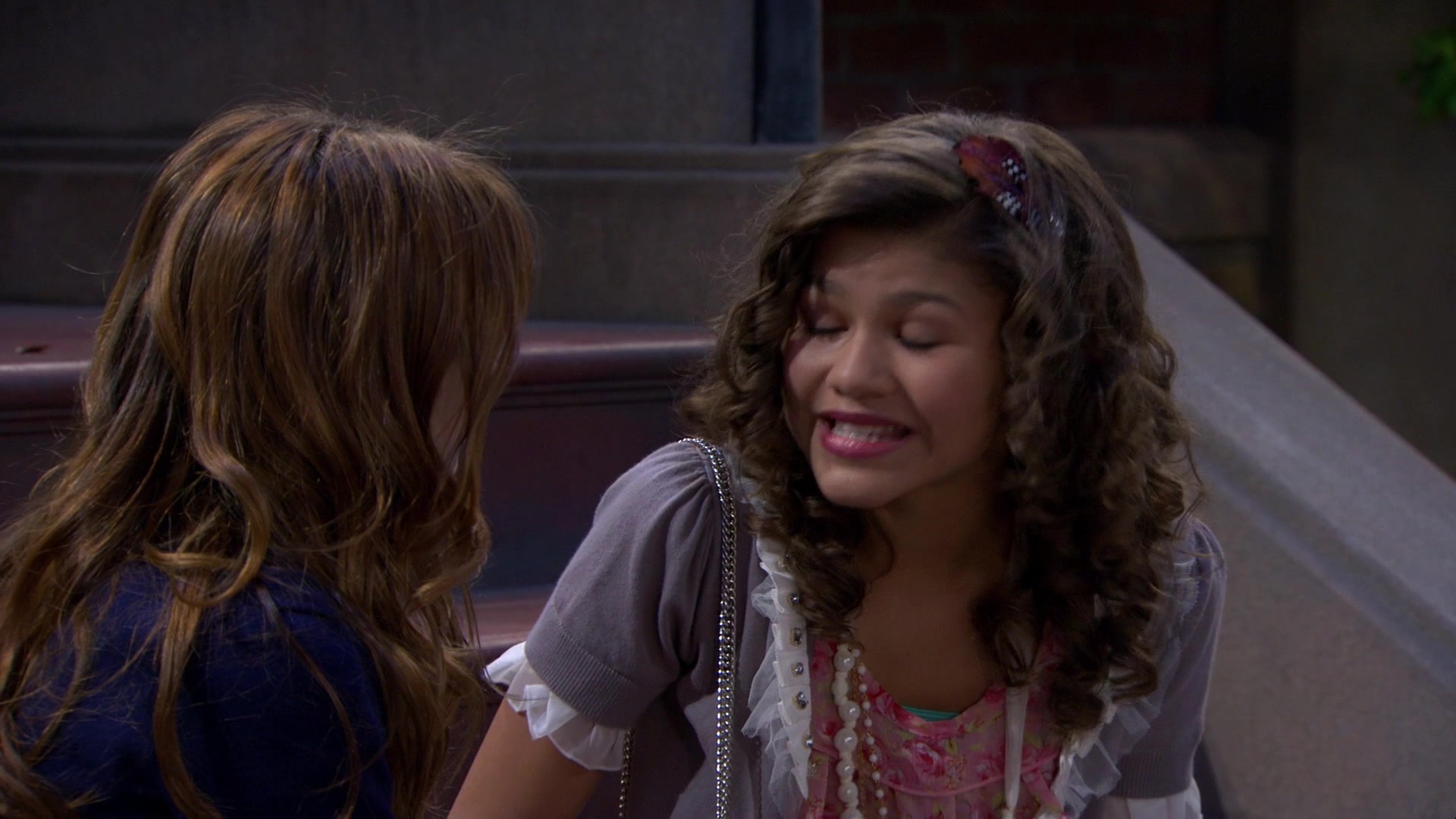 Shake_It_Up_S01E04_1080p_BTD_002860.jpg
