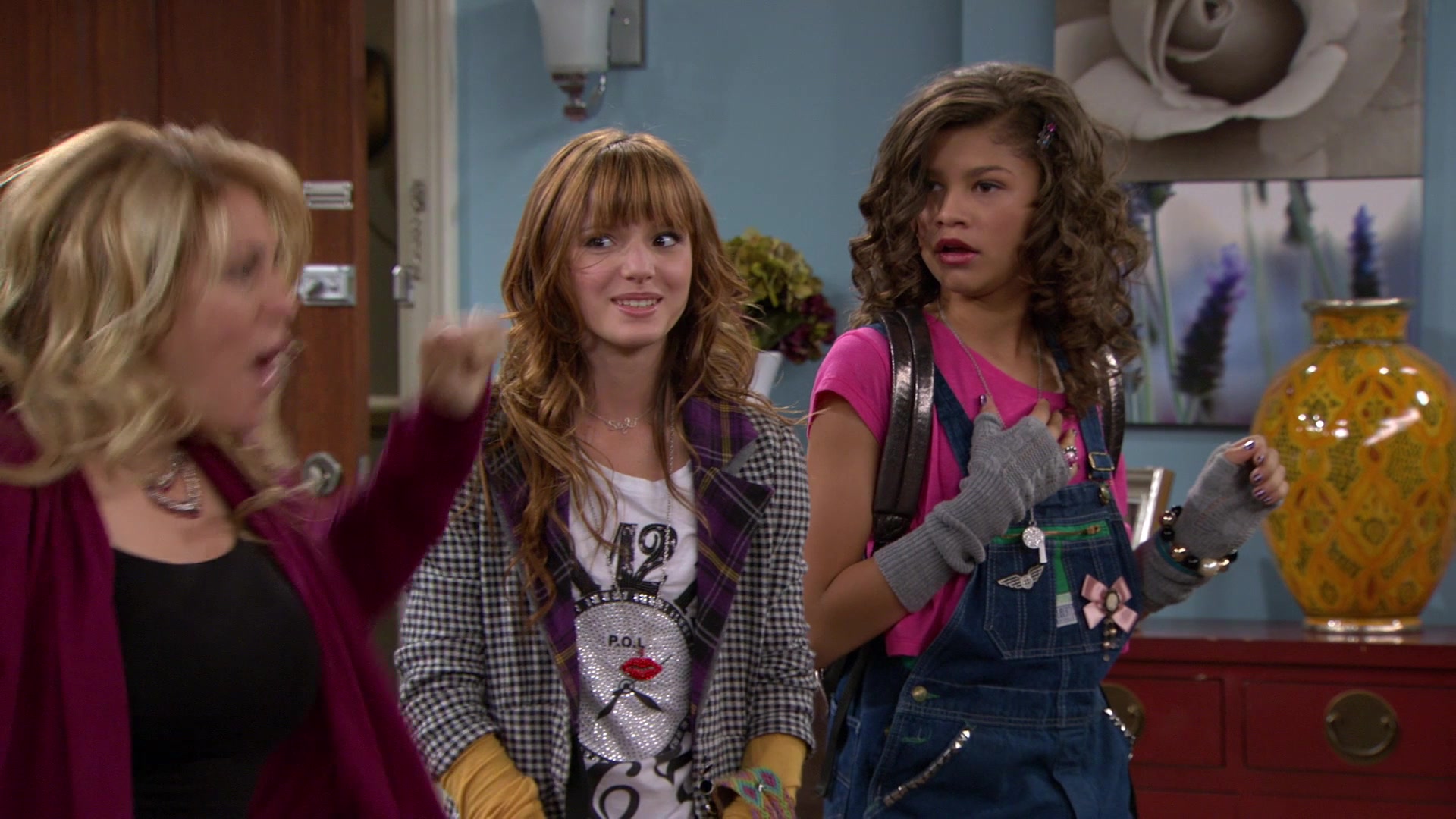 Shake_It_Up_S01E04_1080p_BTD_003061.jpg
