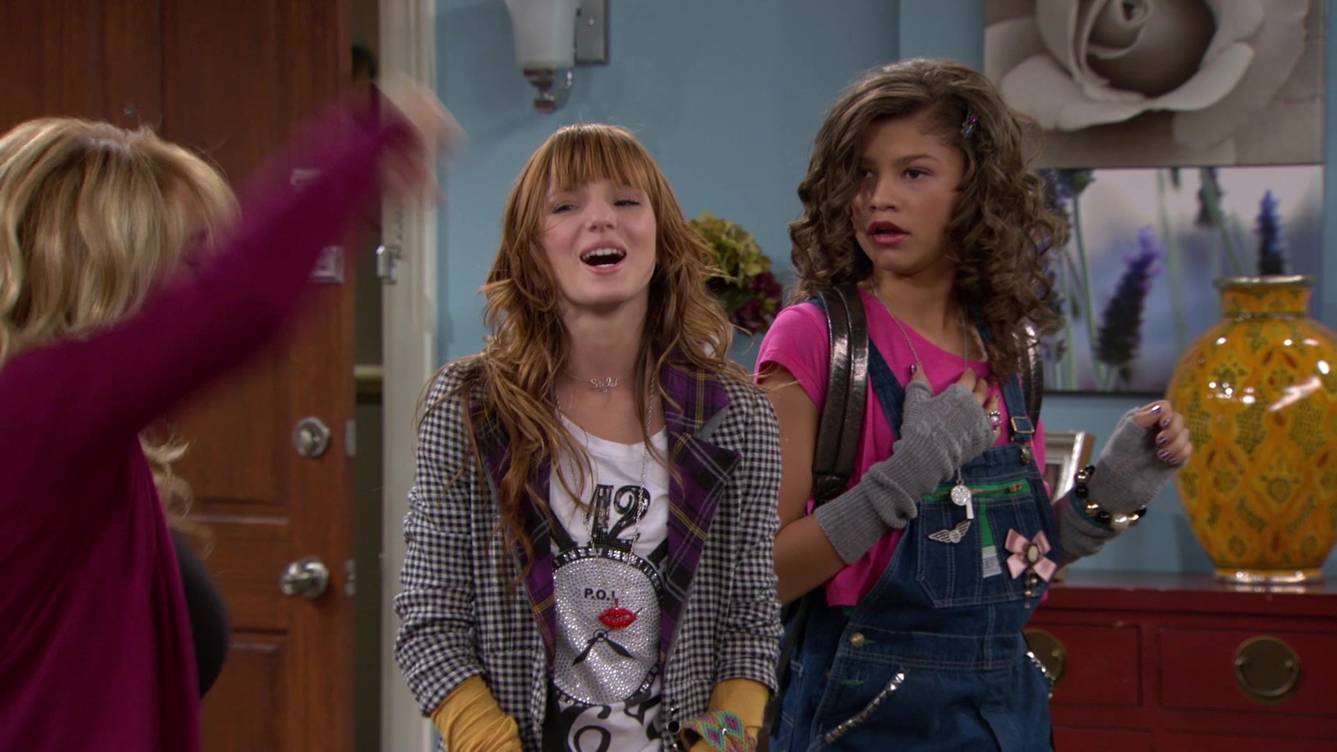 Shake_It_Up_S01E04_1080p_BTD_003062.jpg