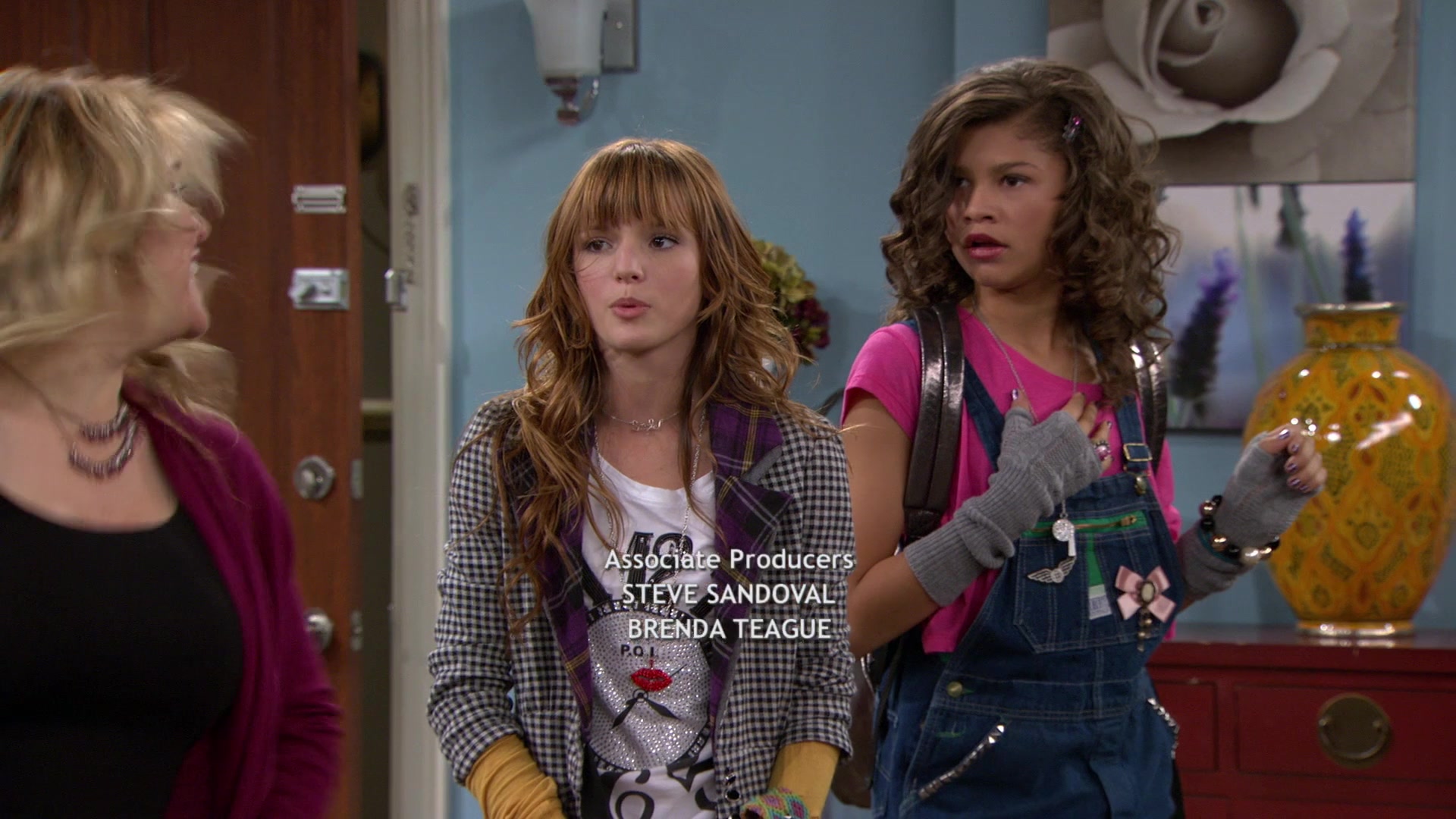 Shake_It_Up_S01E04_1080p_BTD_003066.jpg