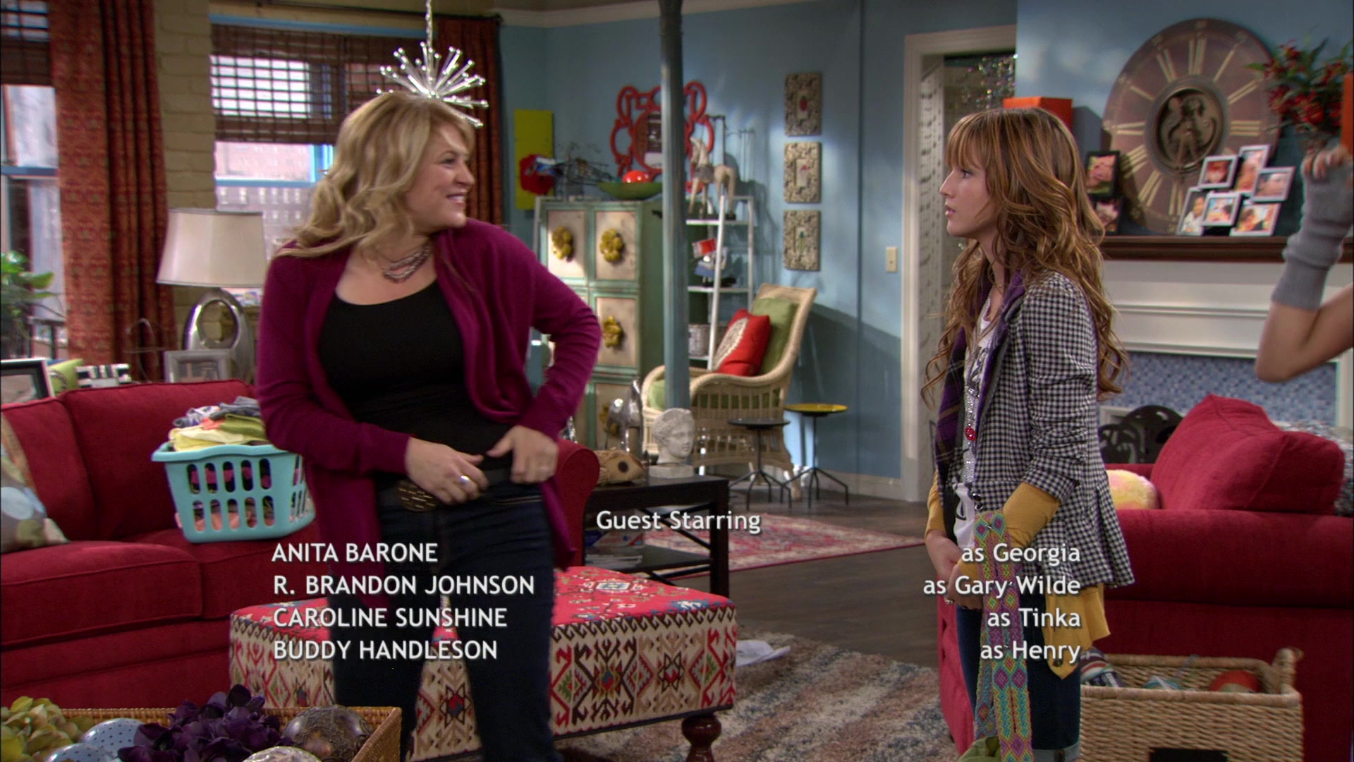 Shake_It_Up_S01E04_1080p_BTD_003069.jpg