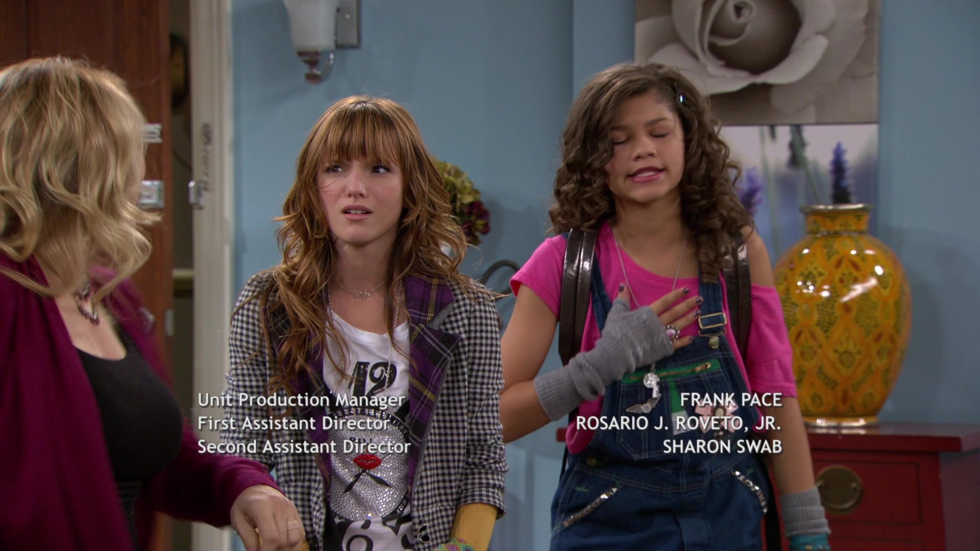 Shake_It_Up_S01E04_1080p_BTD_003078.jpg