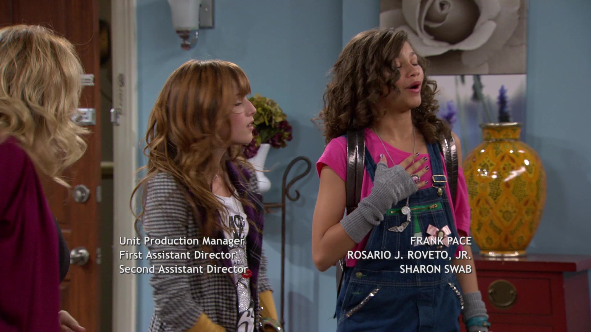 Shake_It_Up_S01E04_1080p_BTD_003080.jpg Shake_It_Up_S01E04_1080p_BTD_003080.jpg