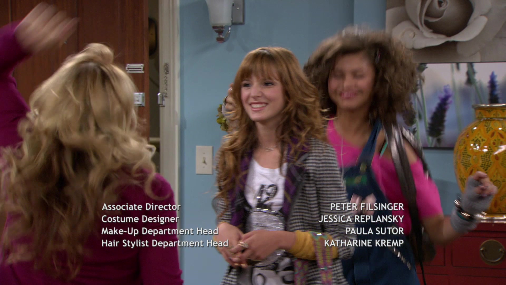 Shake_It_Up_S01E04_1080p_BTD_003097.jpg