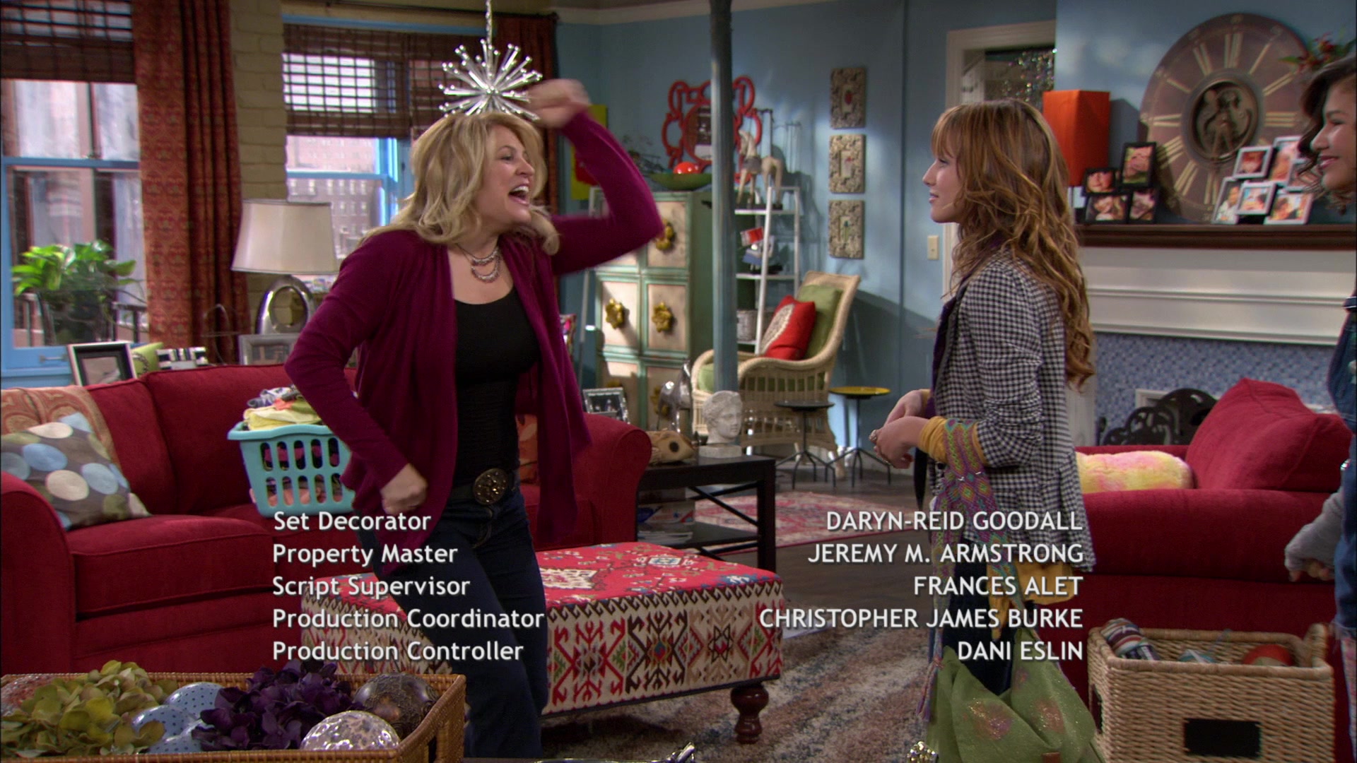 Shake_It_Up_S01E04_1080p_BTD_003099.jpg
