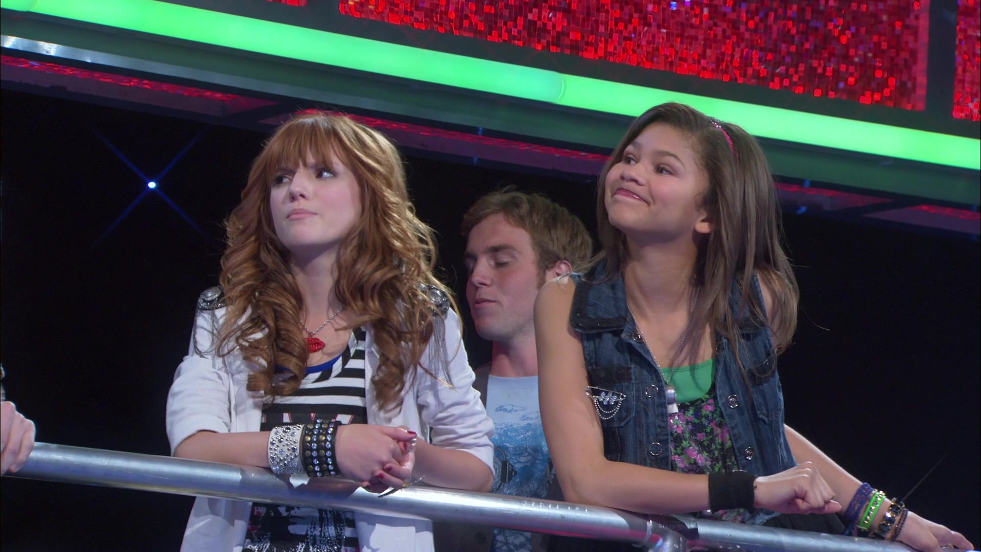 Shake_It_Up_S01E05_1080p_BTD_000051.jpg