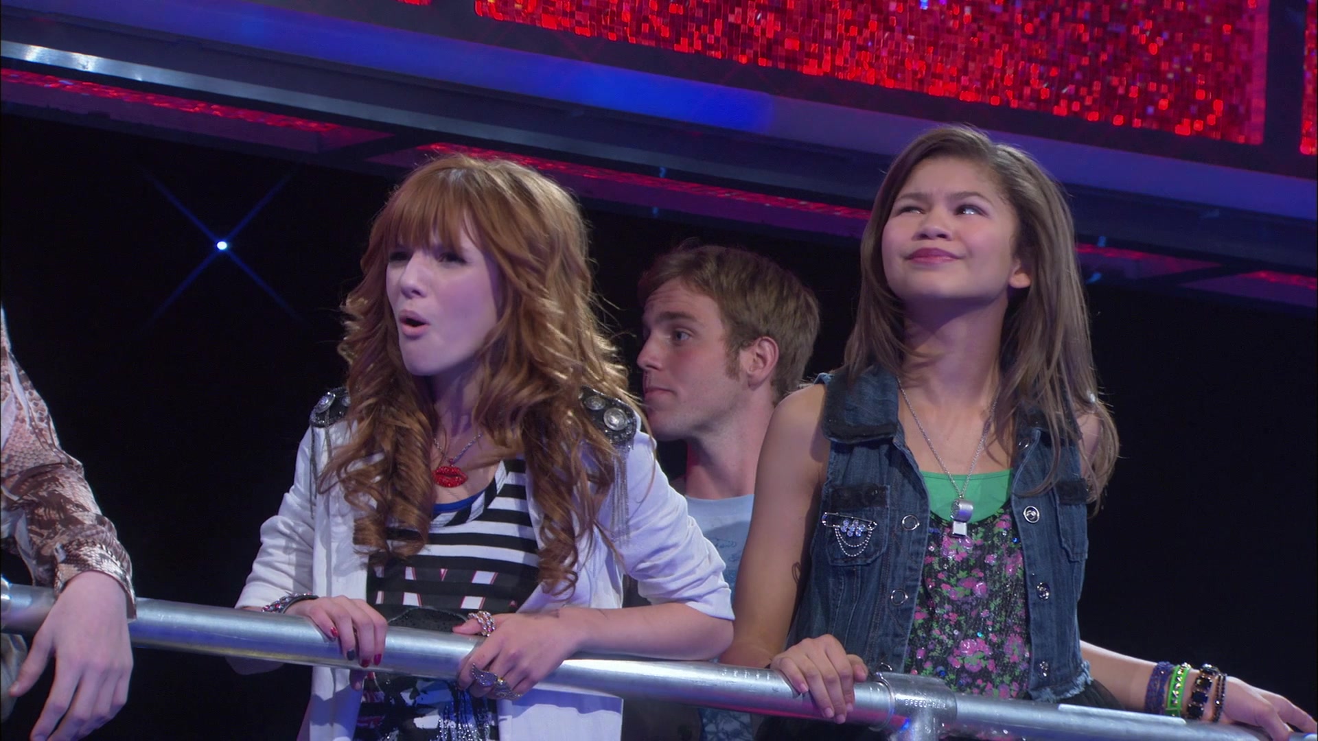 Shake_It_Up_S01E05_1080p_BTD_000066.jpg